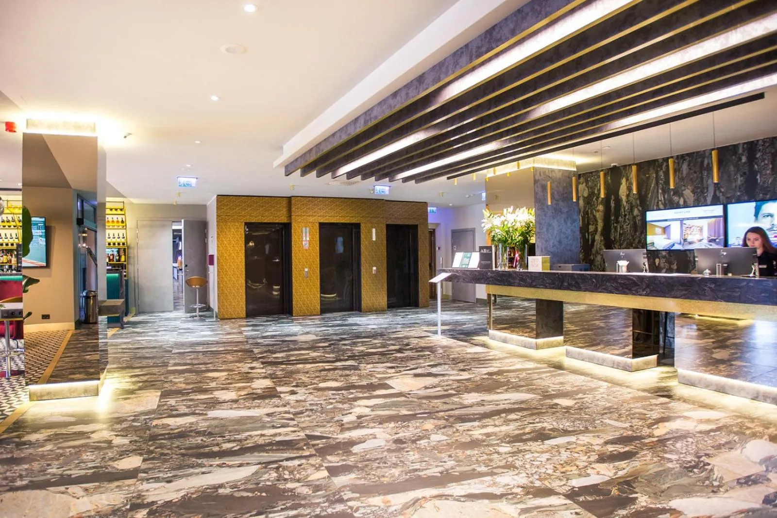 Lobby or reception in Mercure Riga Centre