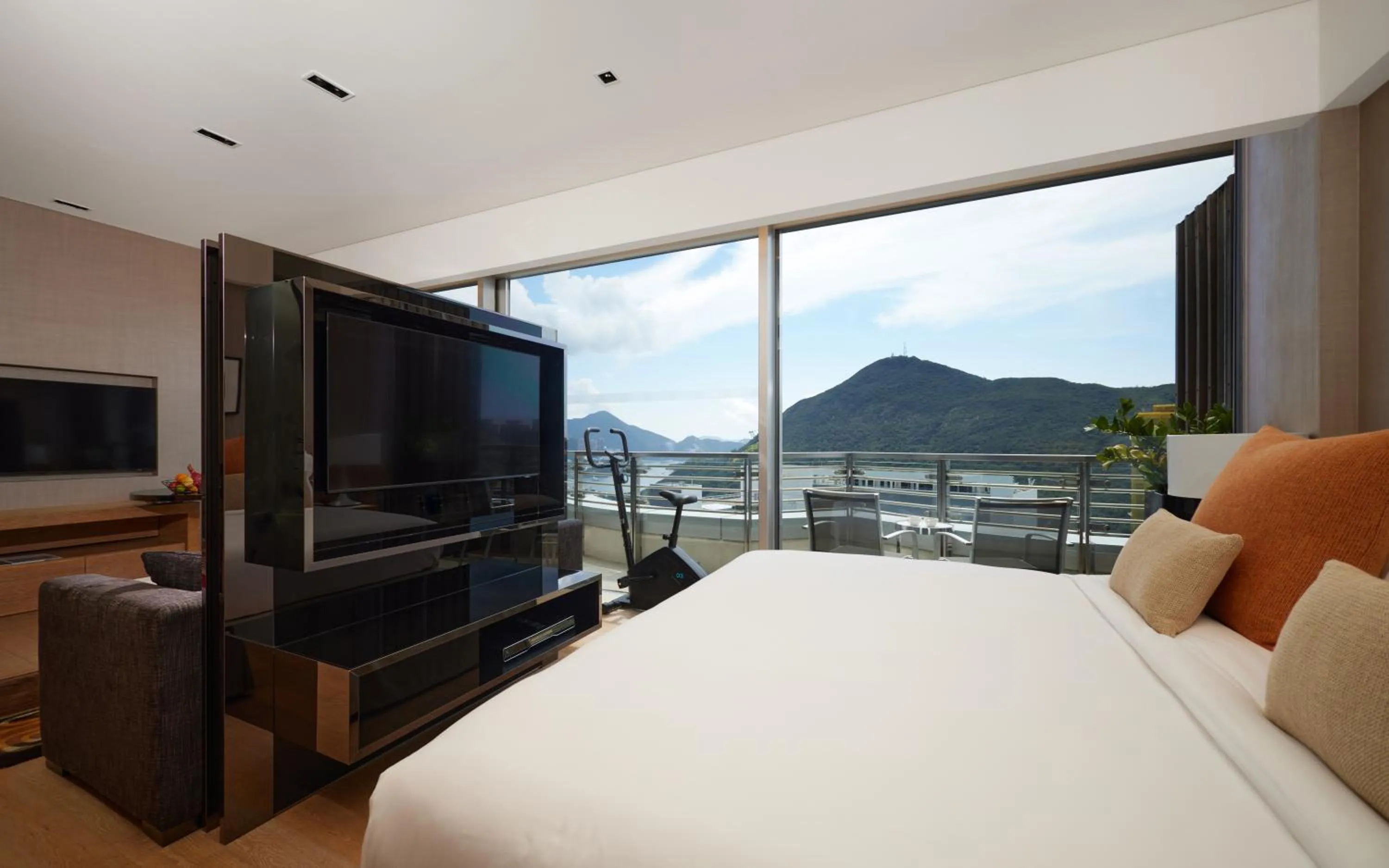View (from property/room), Bed in Nina Hotel Island South