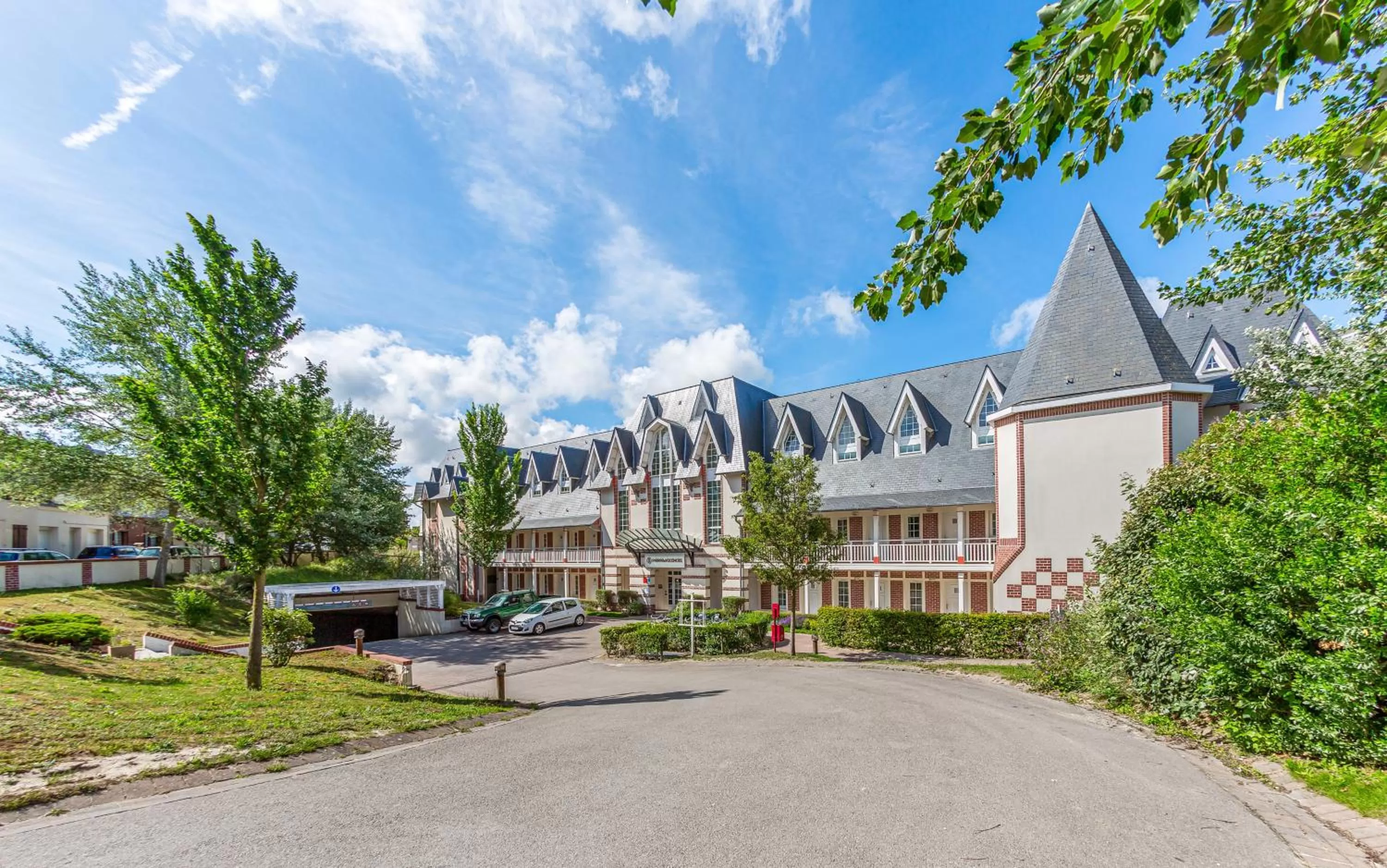 Property building in Pierre & Vacances Premium Résidence de la Plage