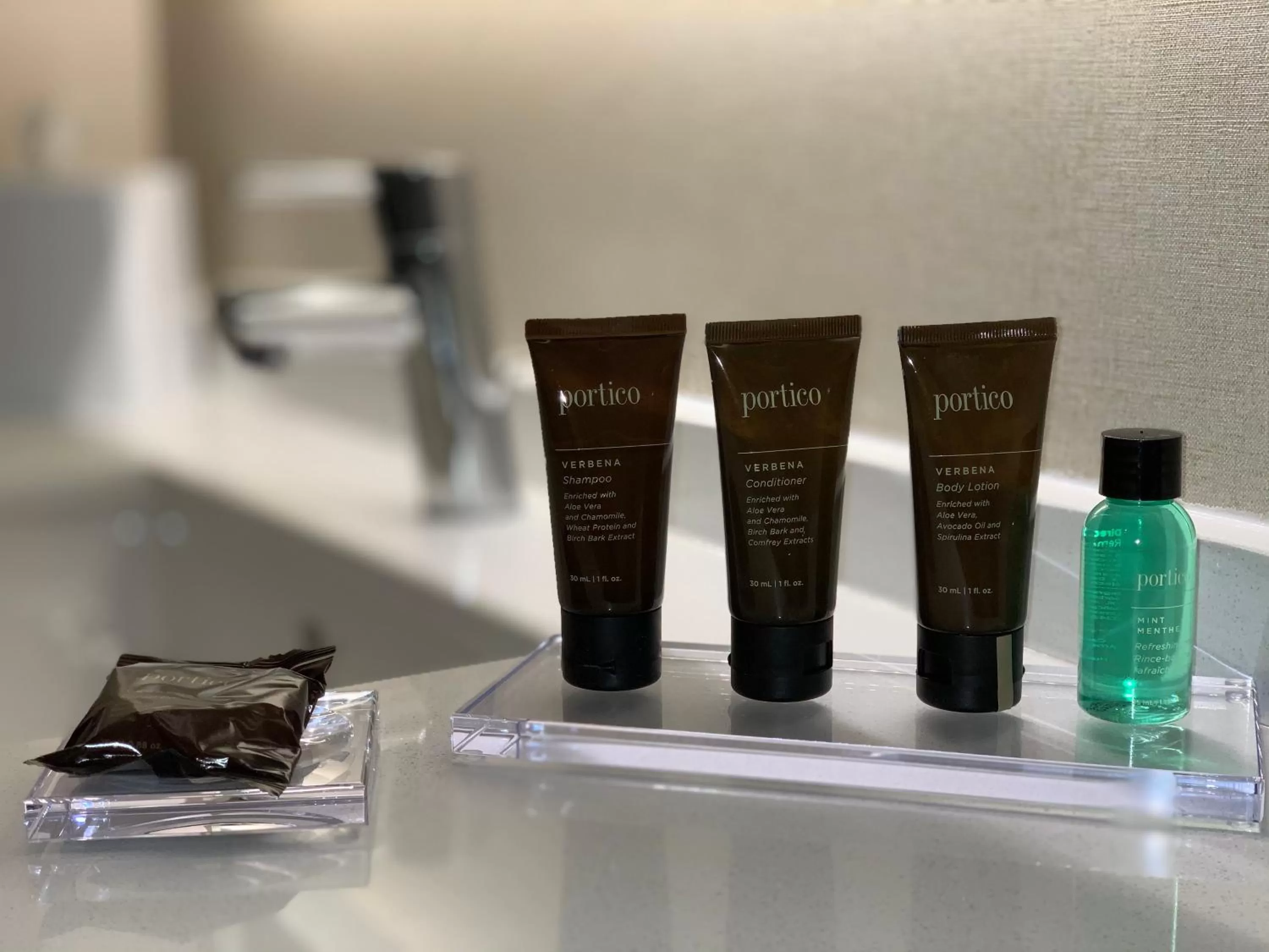 Bathroom in Wingate by Wyndham Kanata West Ottawa