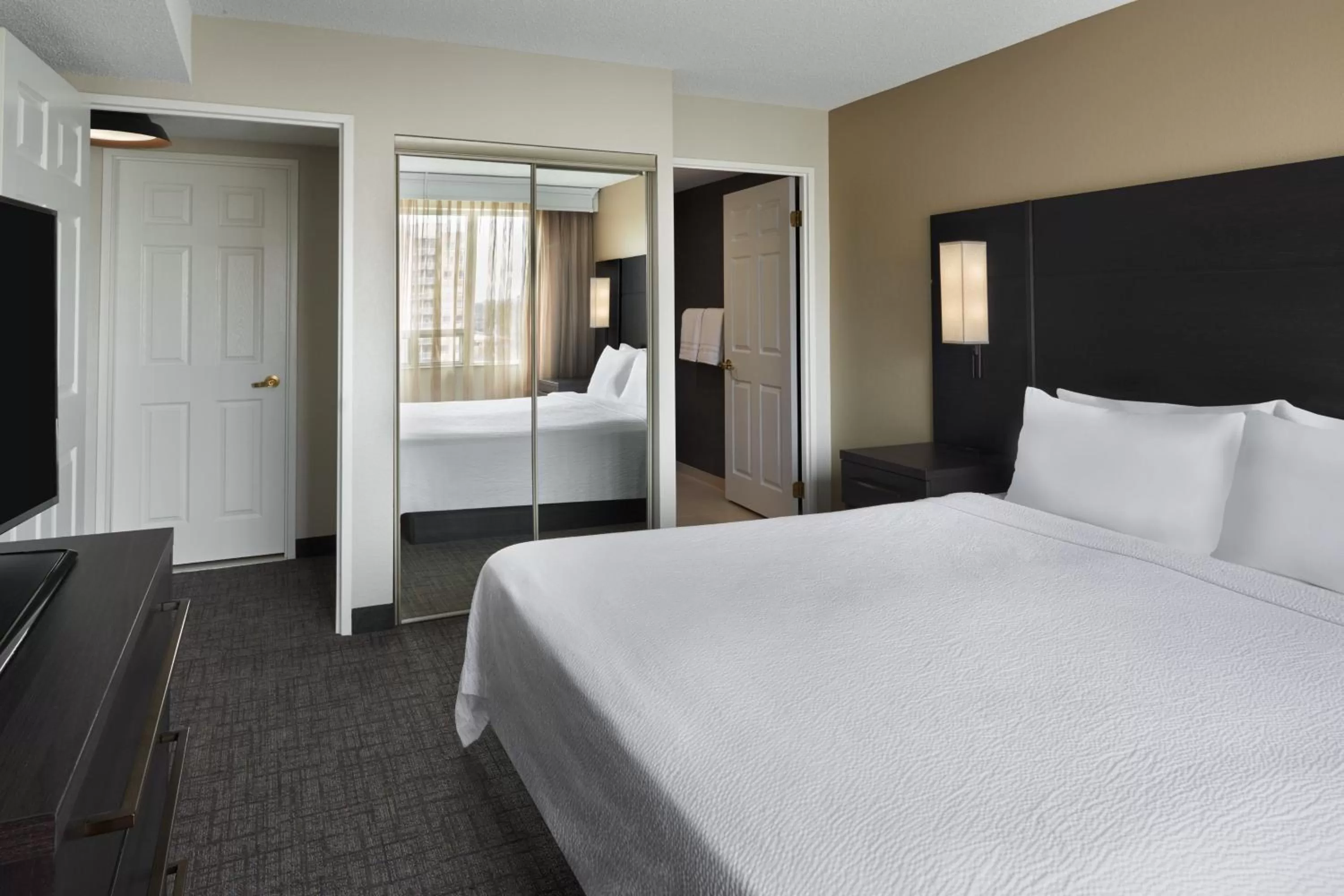 Bathroom, Bed in Residence Inn by Marriott London Canada