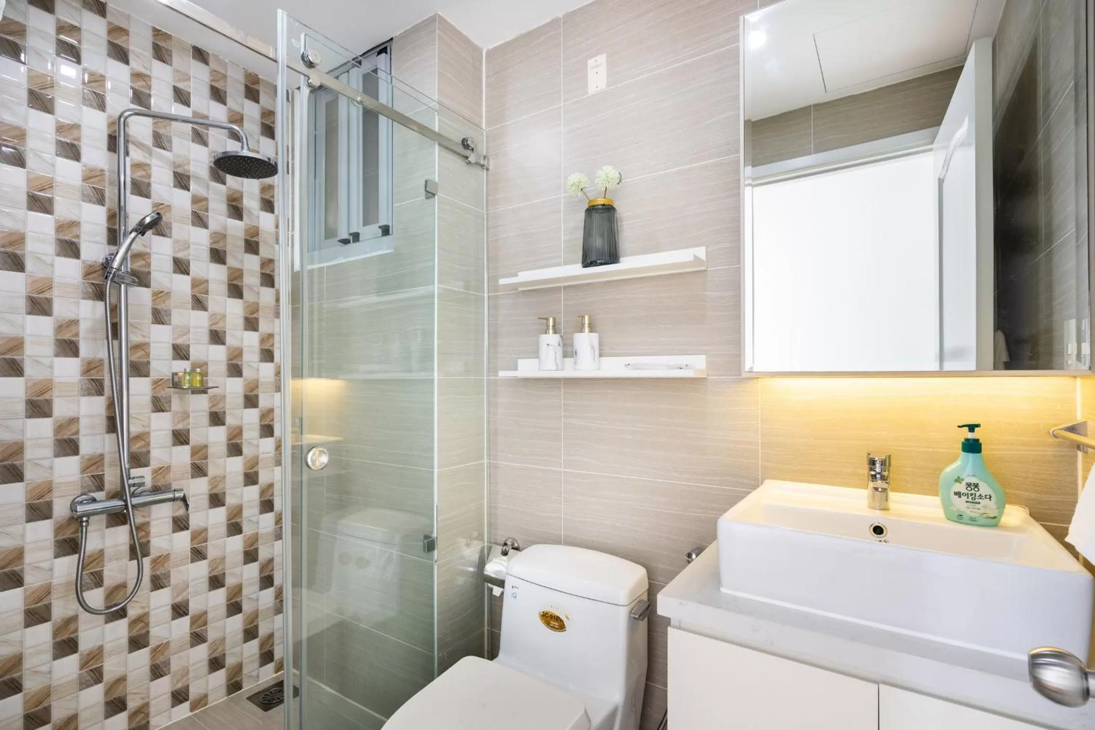 Bathroom in Convinia Apartment