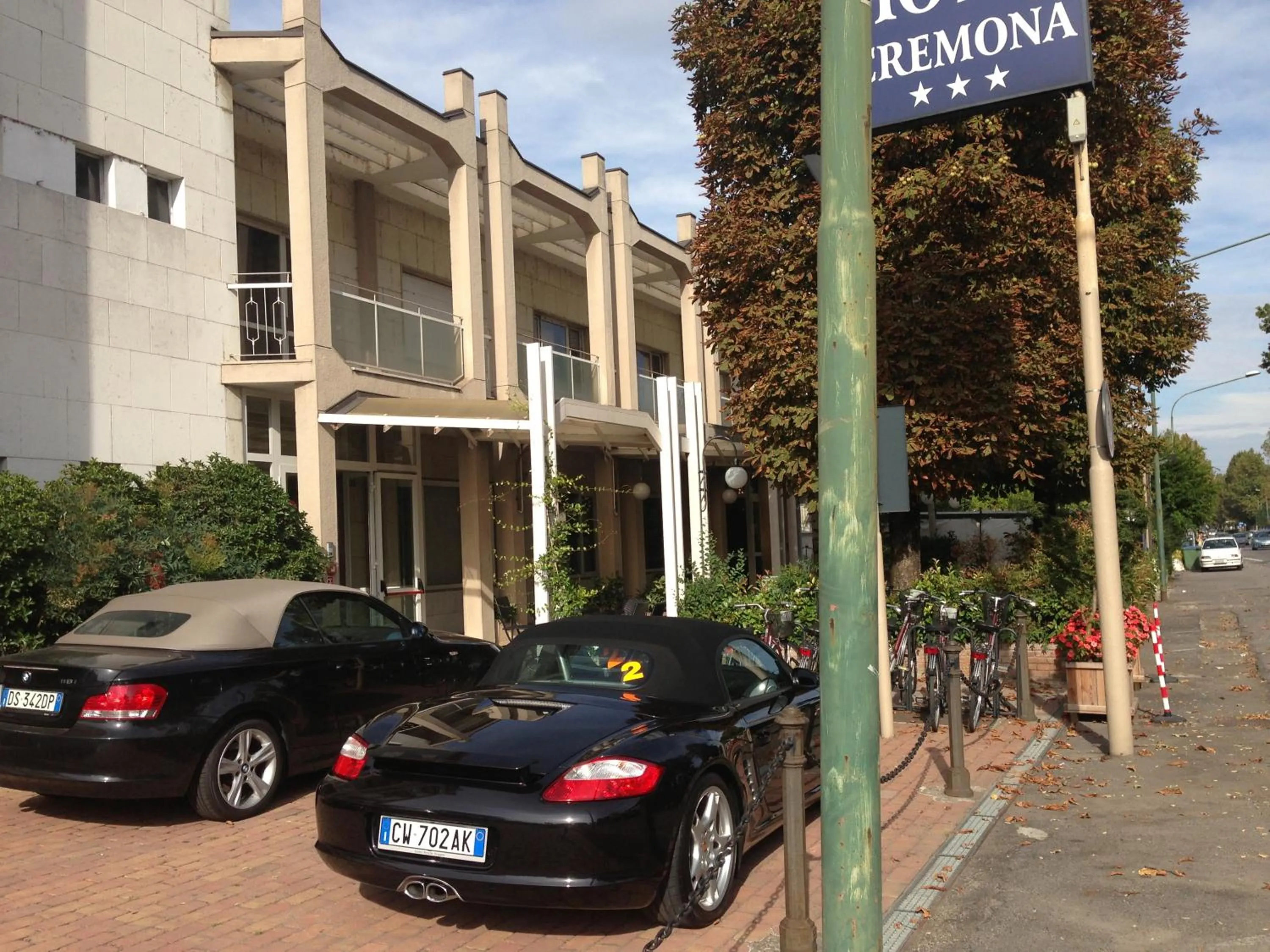 Property building in Hotel Cremona Viale