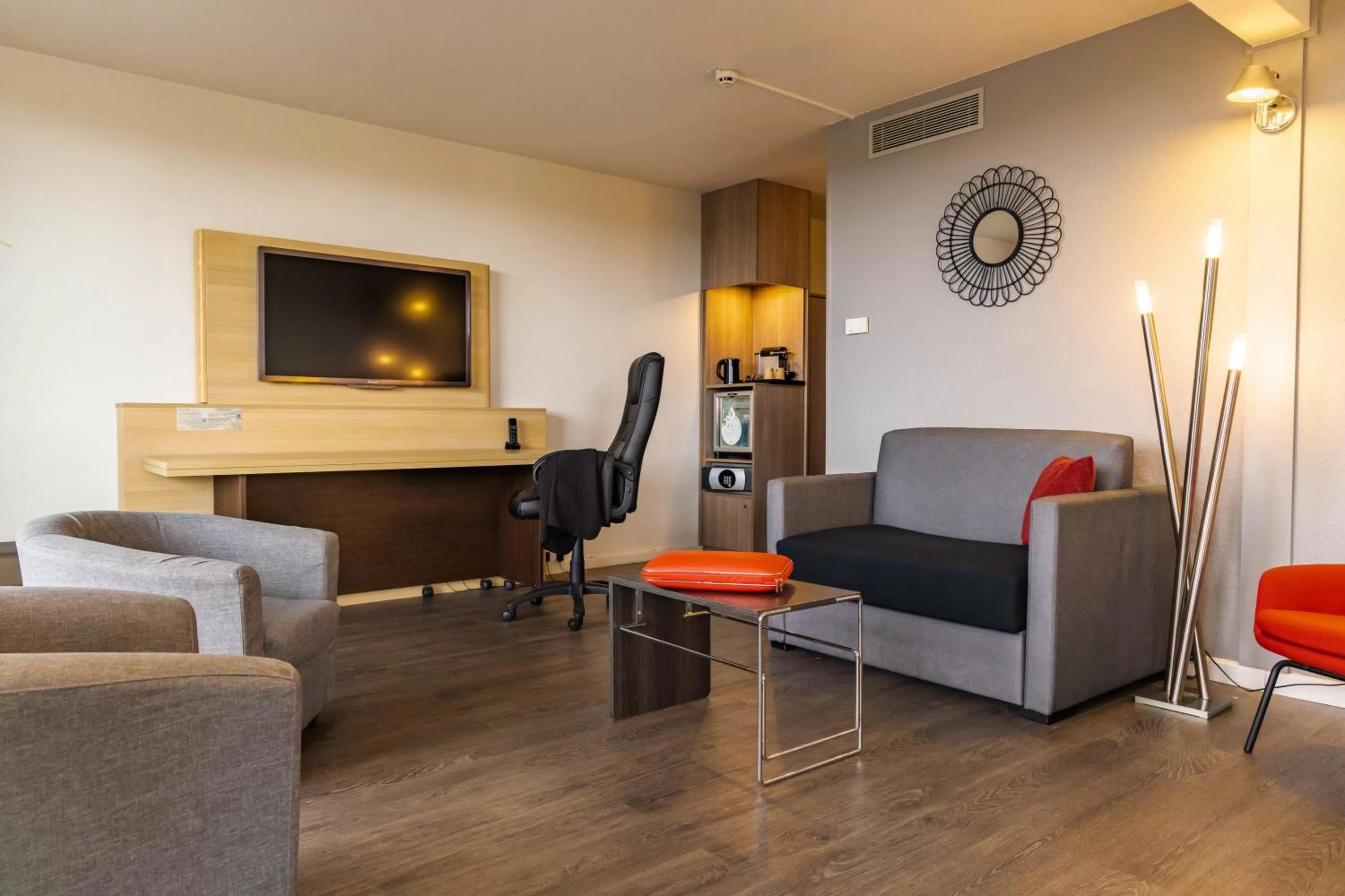 Bedroom in Novotel Senart Golf De Greenparc