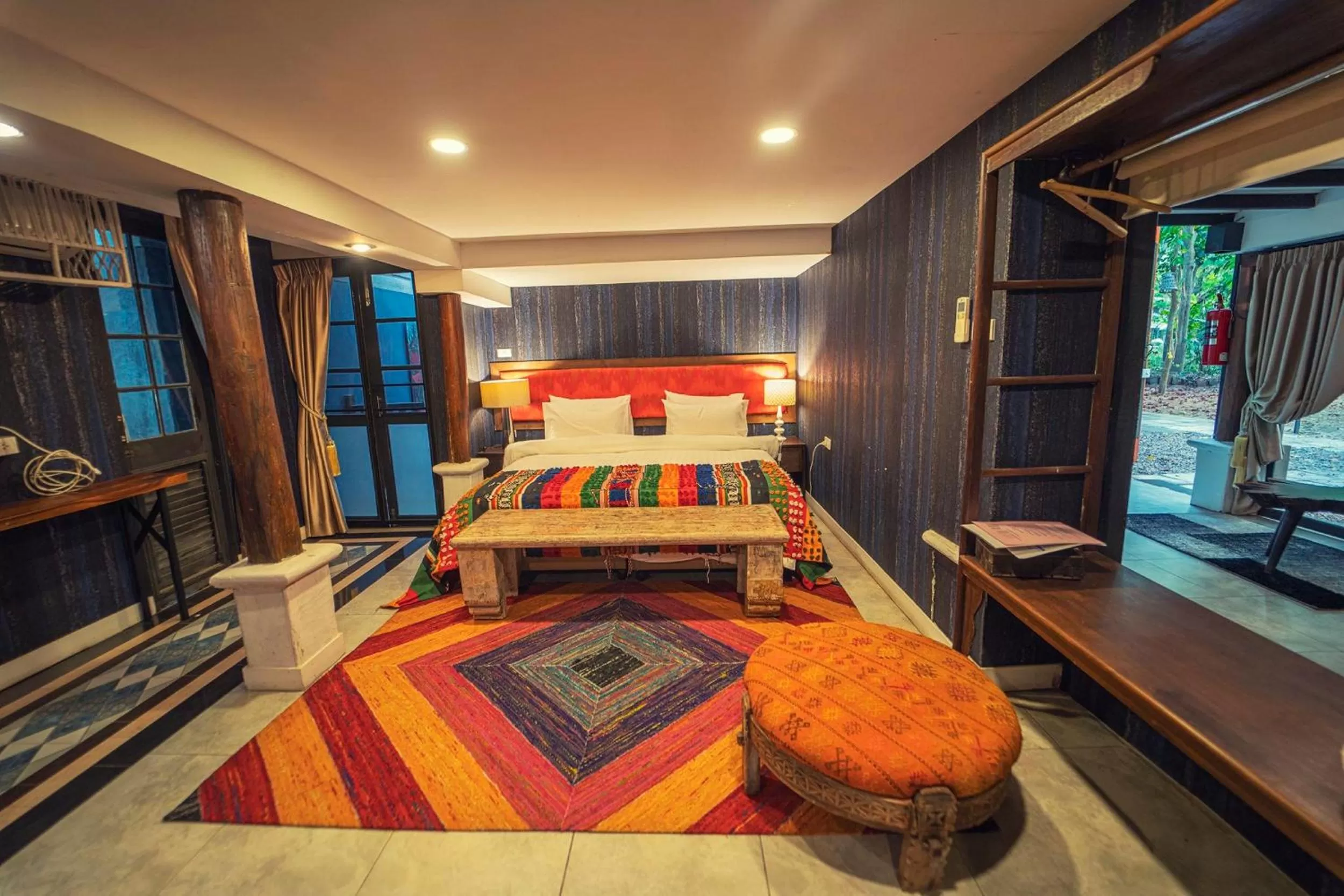 Photo of the whole room, Bed in Baan Suan Residence เฮือนพักบ้านสวน