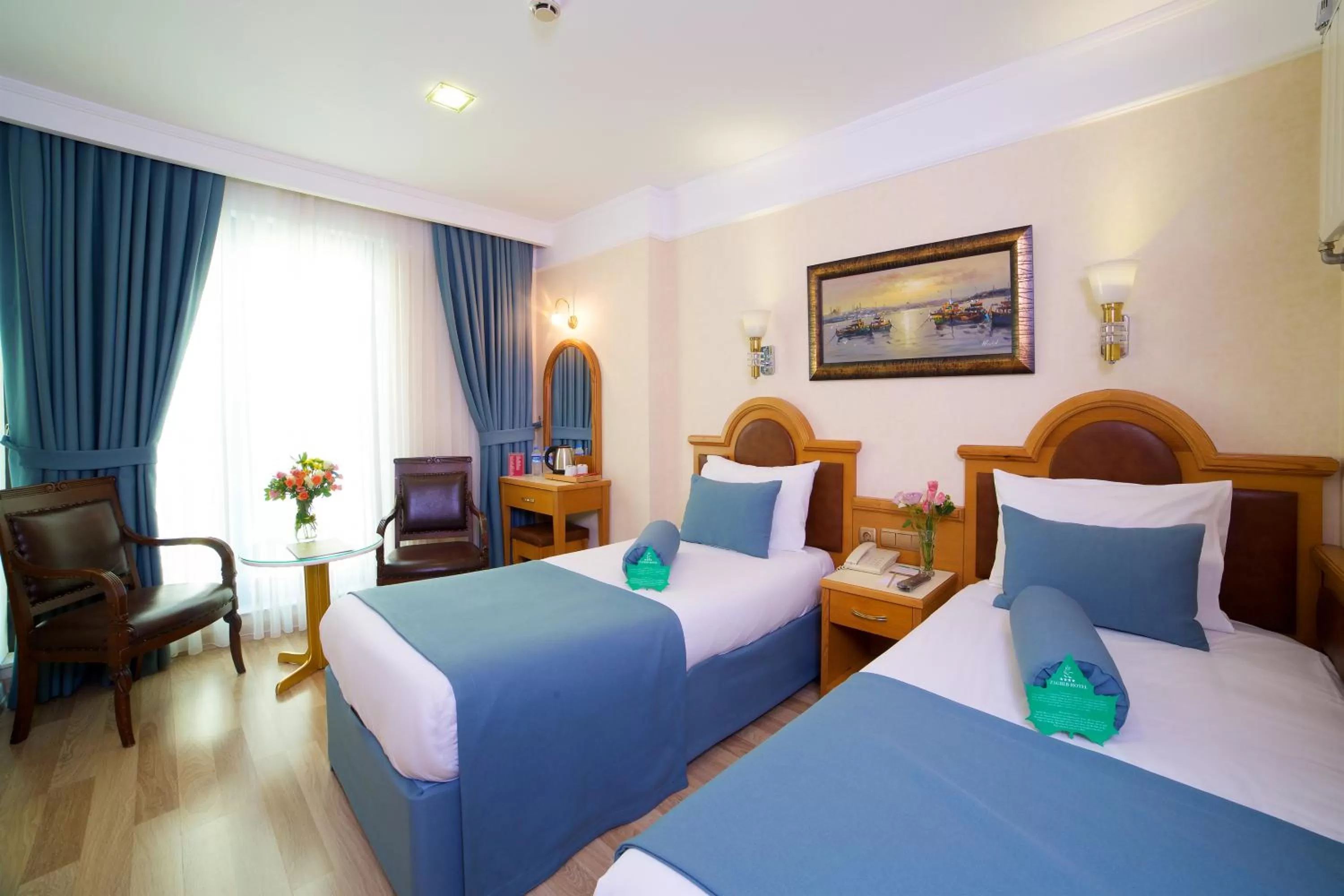 Photo of the whole room, Bed in Zagreb Hotel