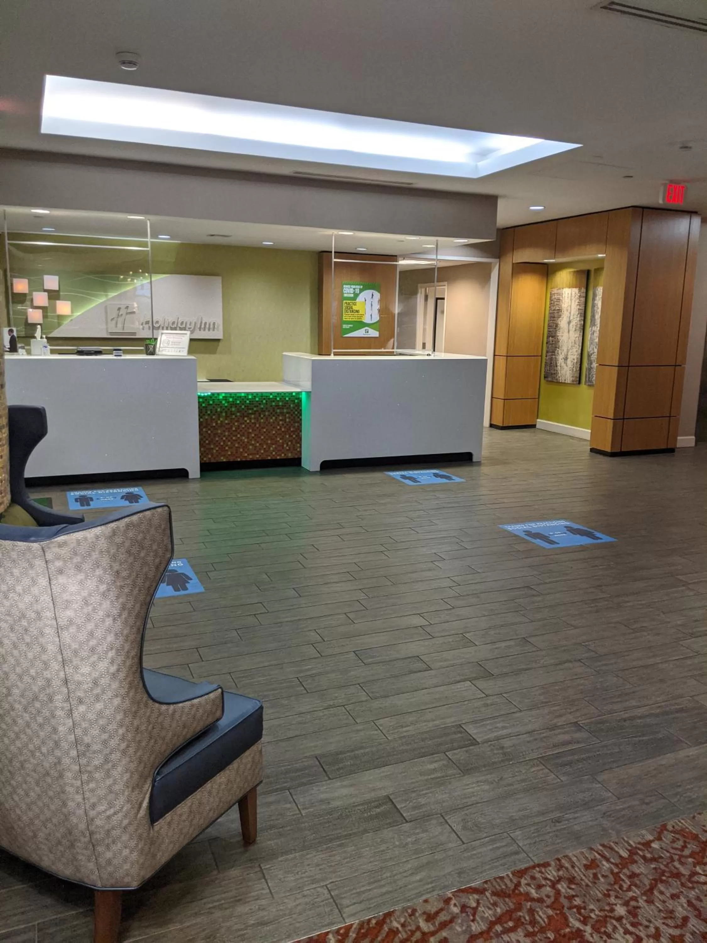 Lobby or reception in Holiday Inn Charlotte University by IHG