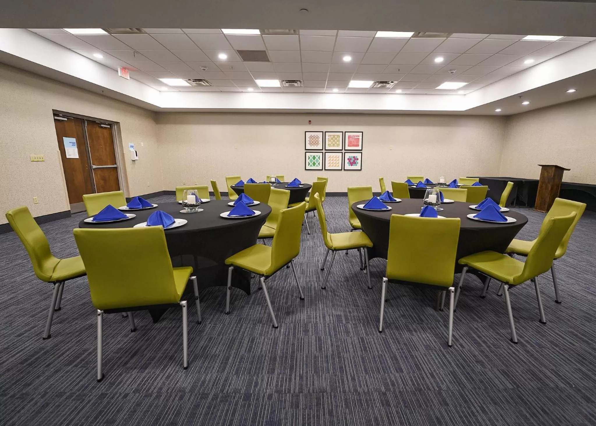 Meeting/conference room in Holiday Inn Express Charleston-Civic Center by IHG