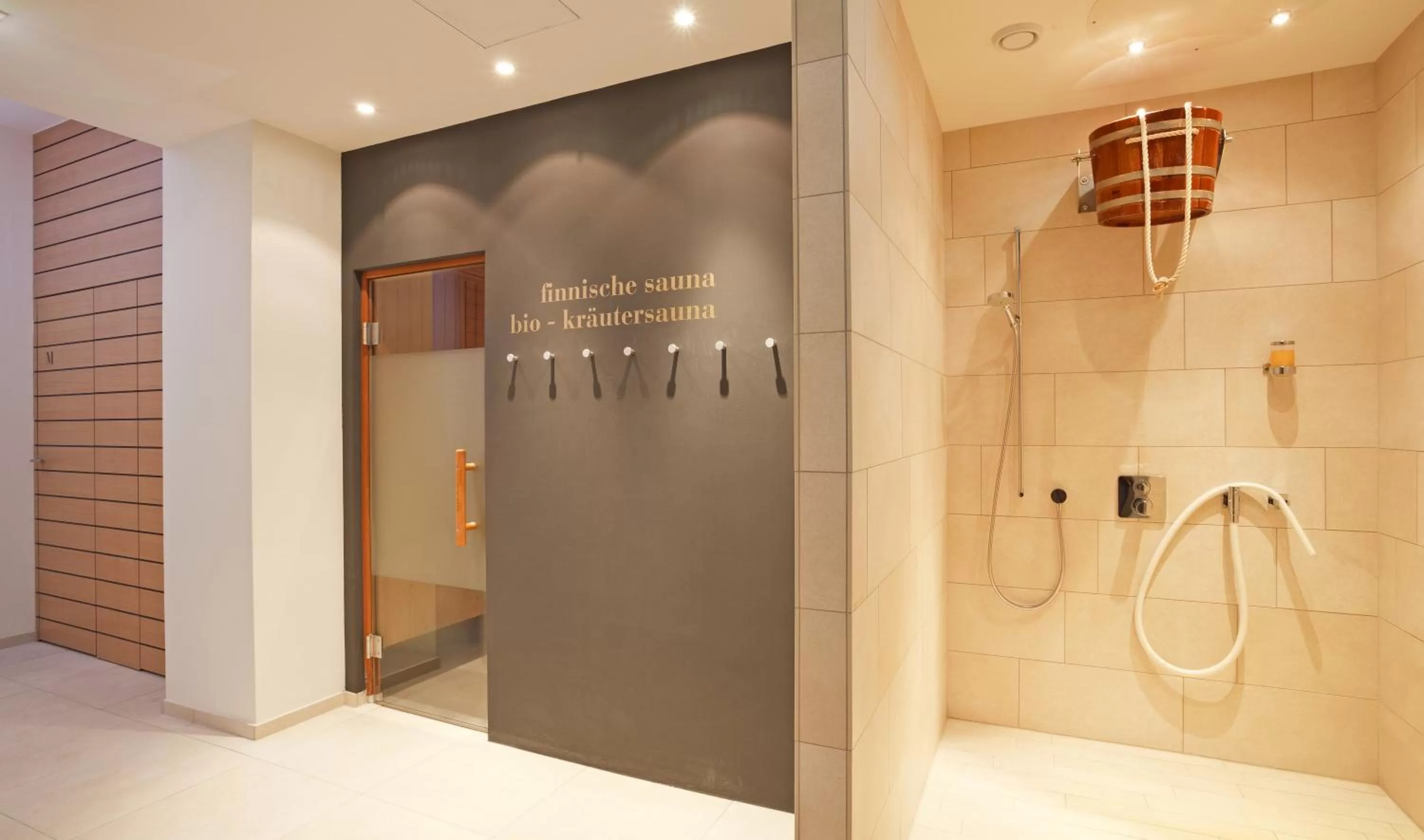 Shower in Hotel National by Mountain Hotels