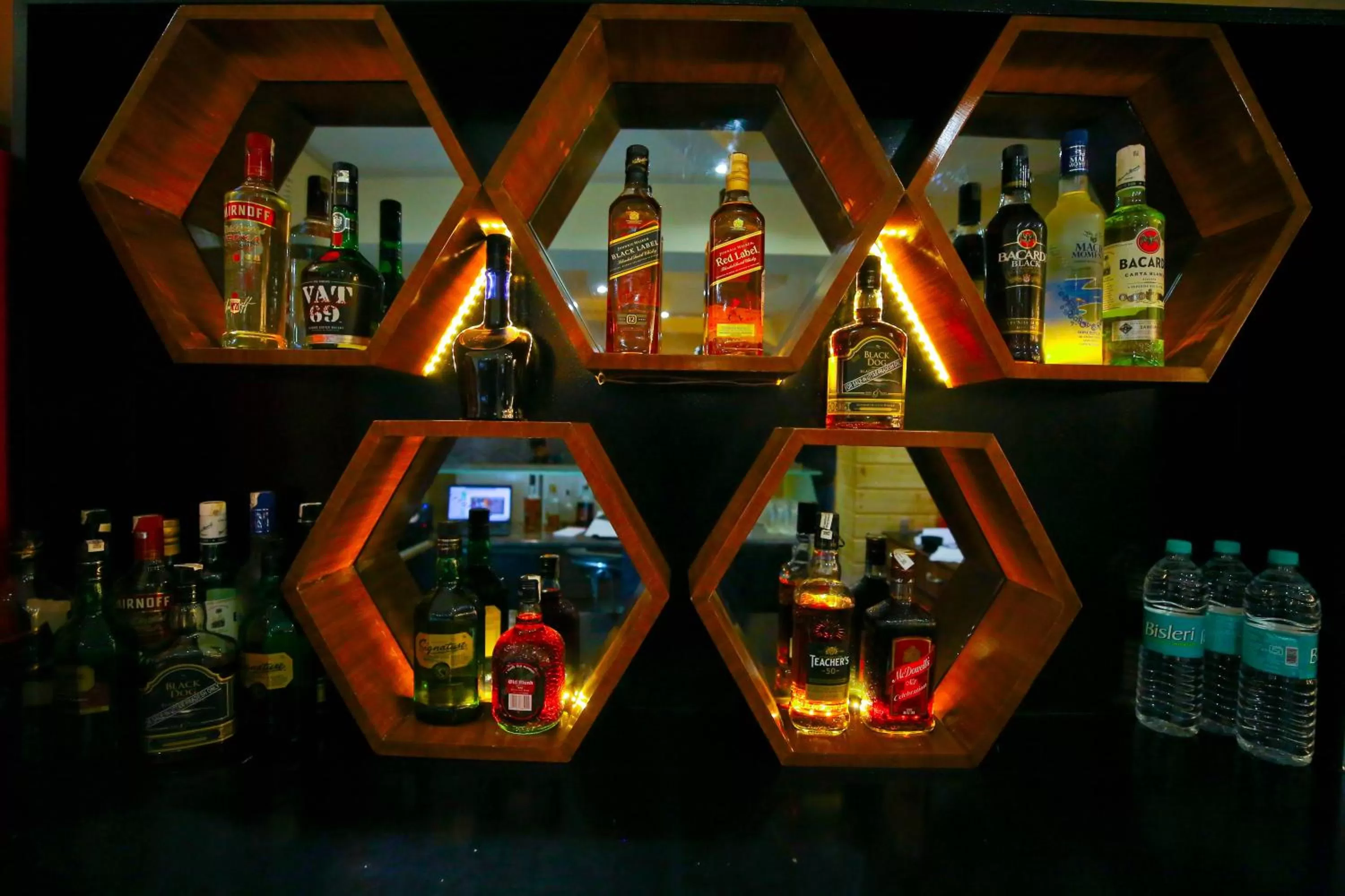 Restaurant/places to eat in Hotel Moti Palace