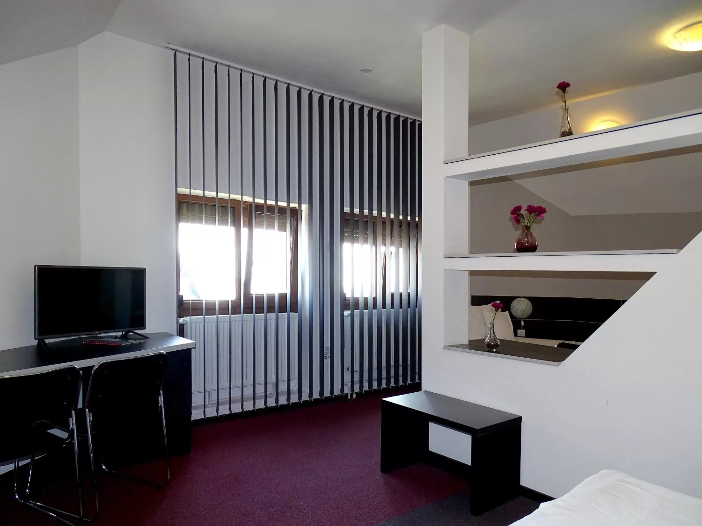 Photo of the whole room in Prince Hotel