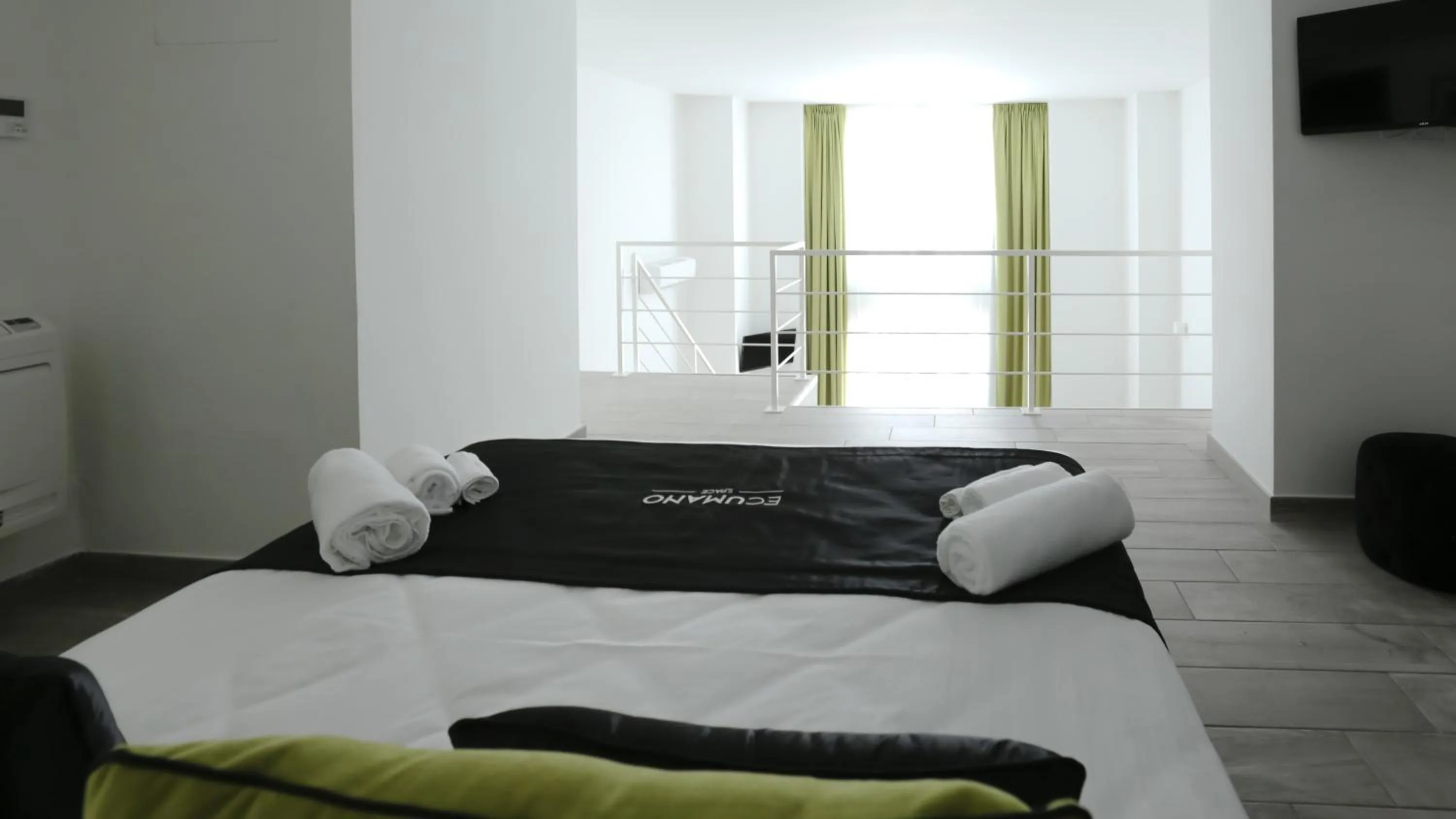 Bedroom, Bed in Ecumano Space