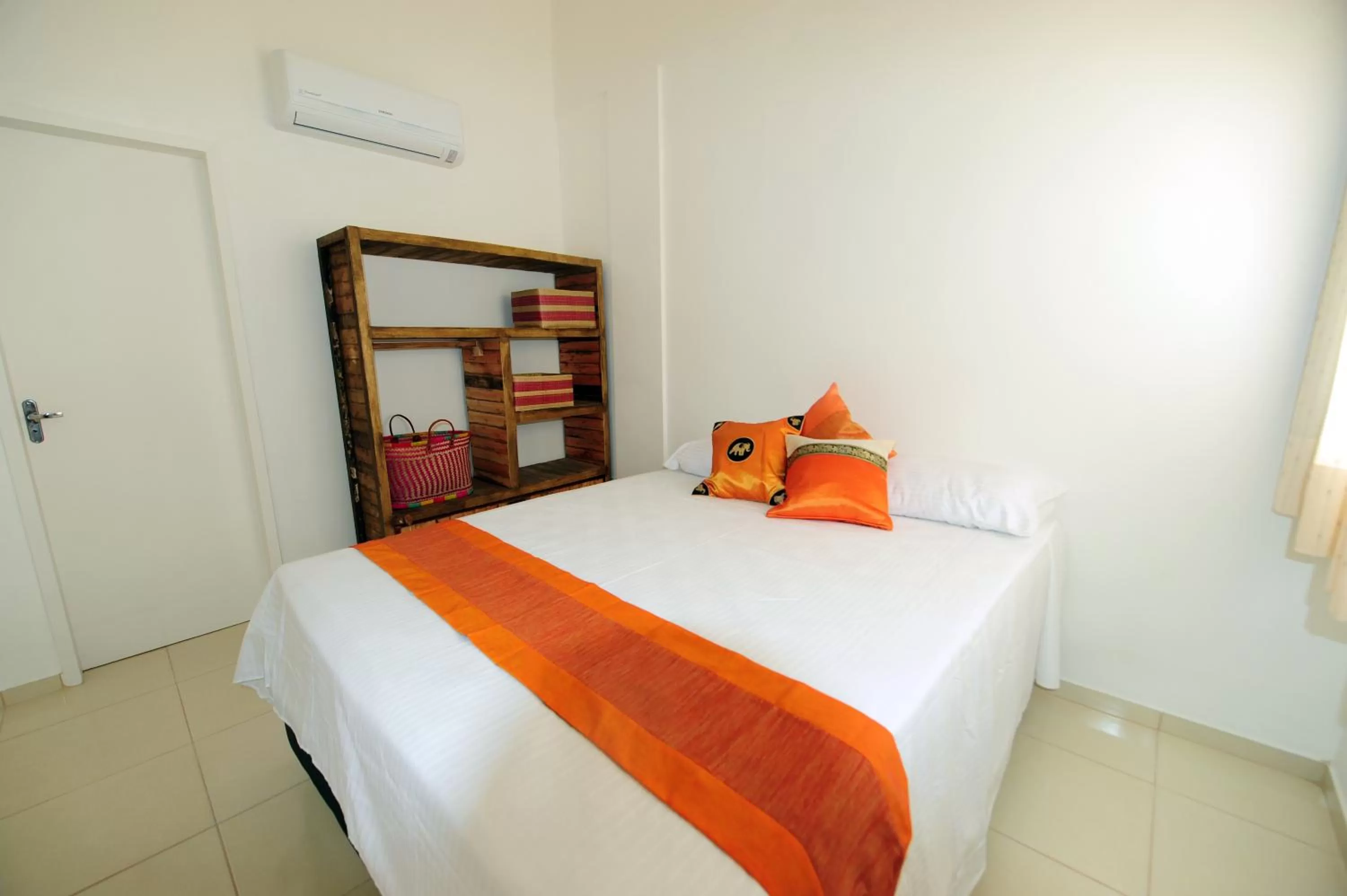 Bed in Manga Verde Beach Residence