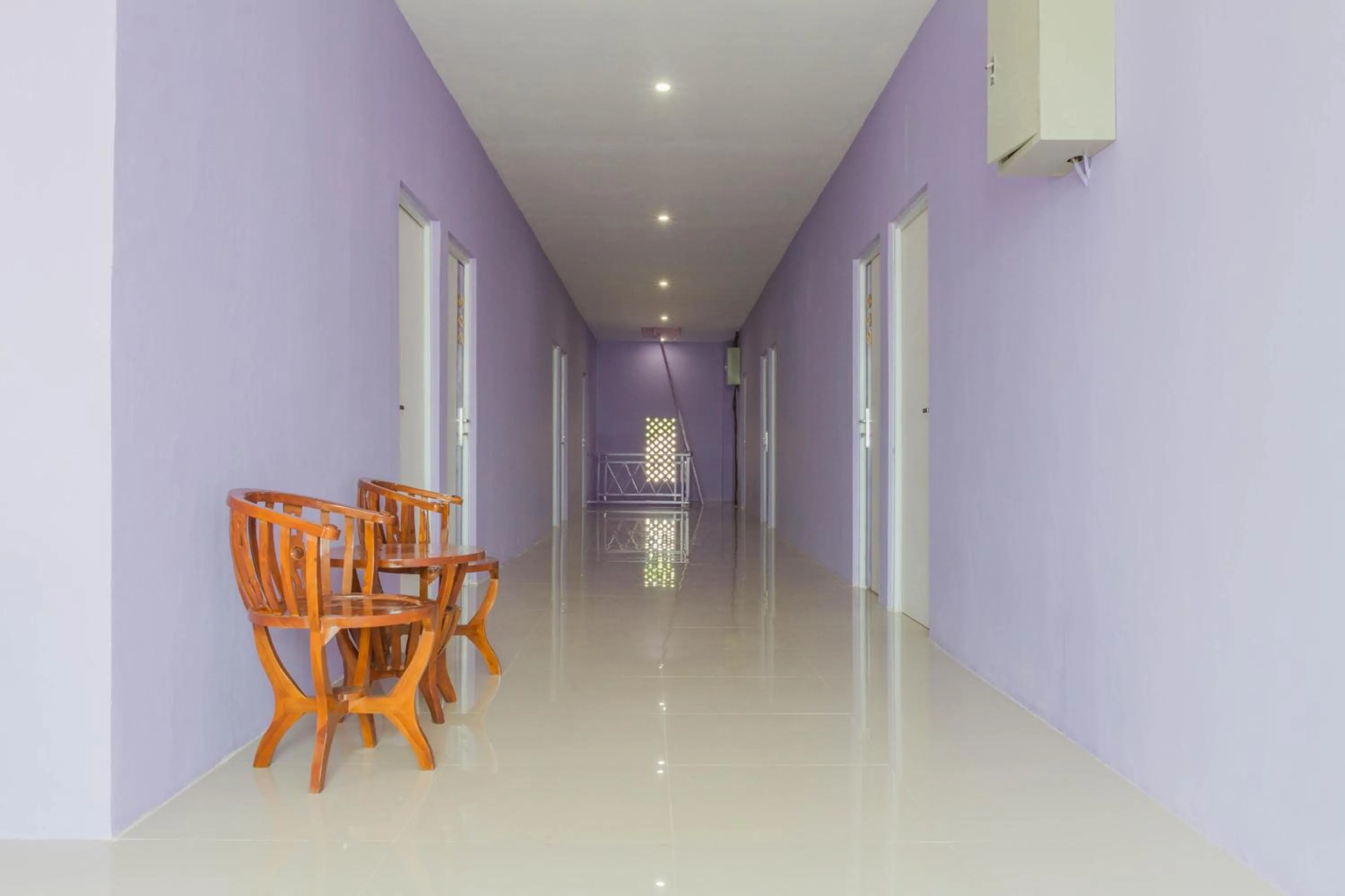 Area and facilities in RedDoorz Plus @ Tuparev Cirebon 2