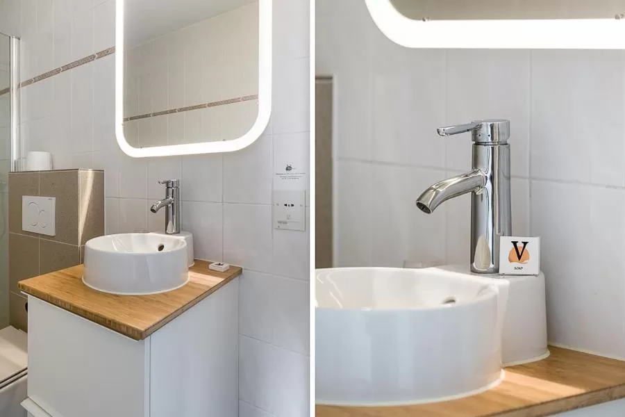 Bathroom in Hotel Victoria