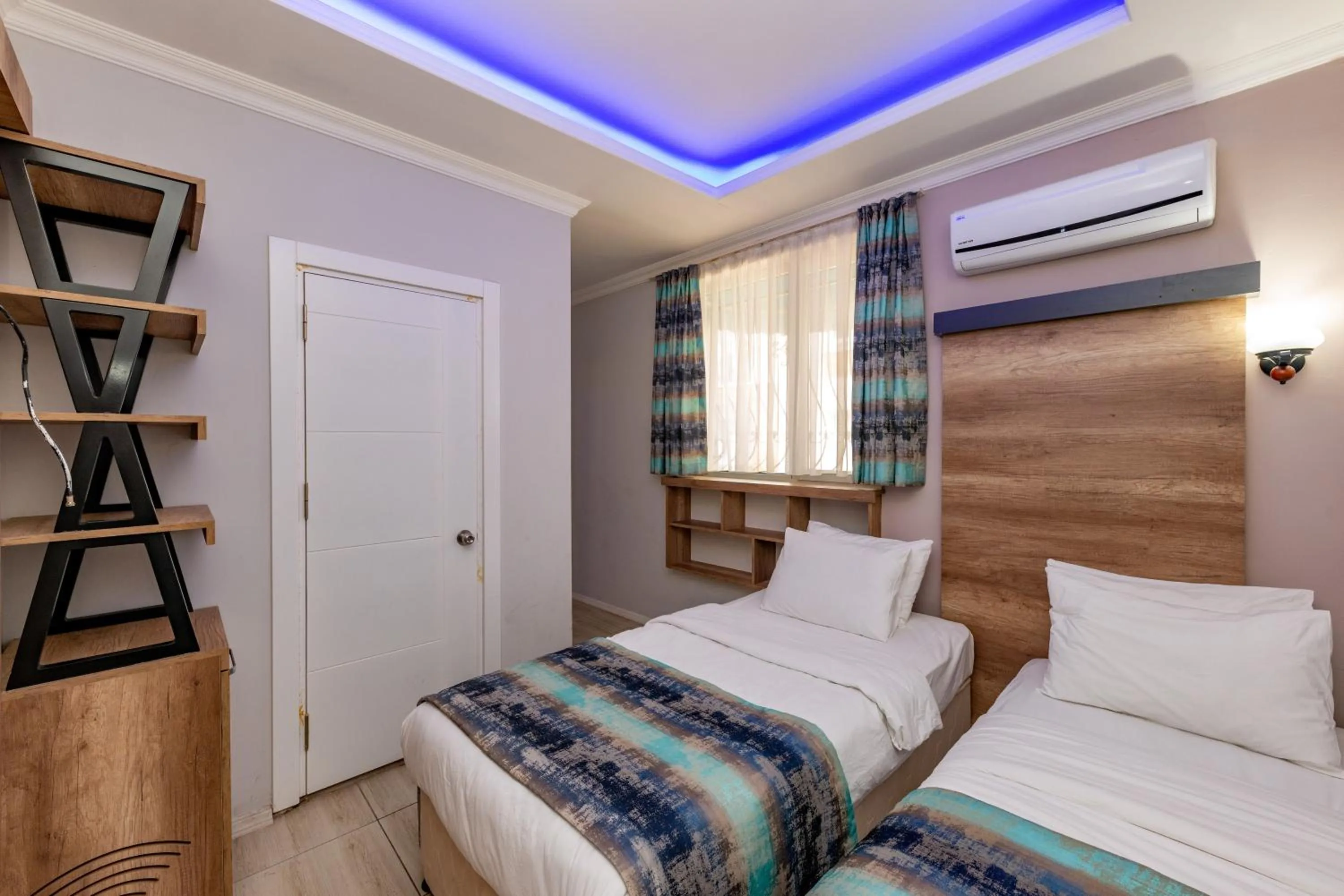 Bed in Linda Expo Palace