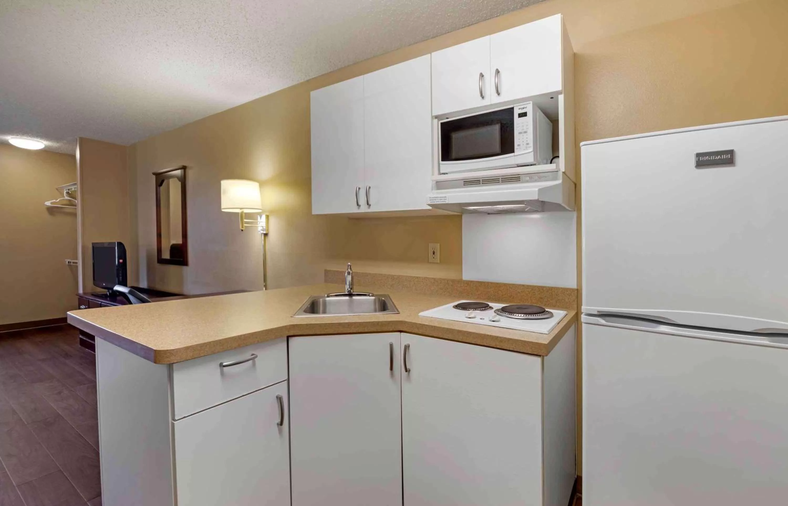 Bedroom in Extended Stay America Suites - Oklahoma City - NW Expressway