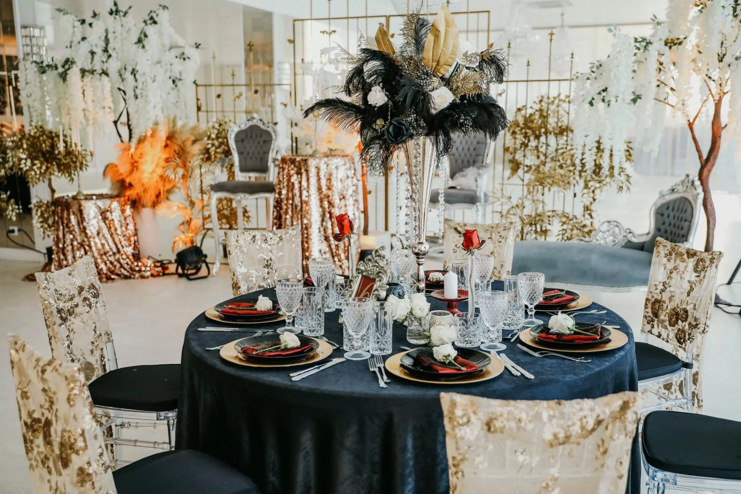 Restaurant/Places to Eat in Complex Baroto