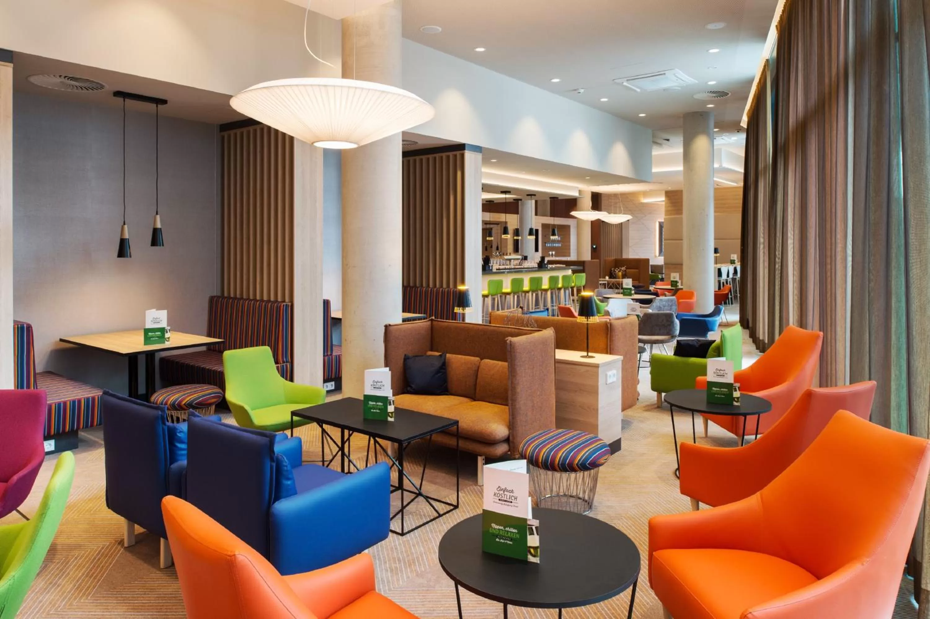 Restaurant/places to eat in Holiday Inn Frankfurt Airport by IHG