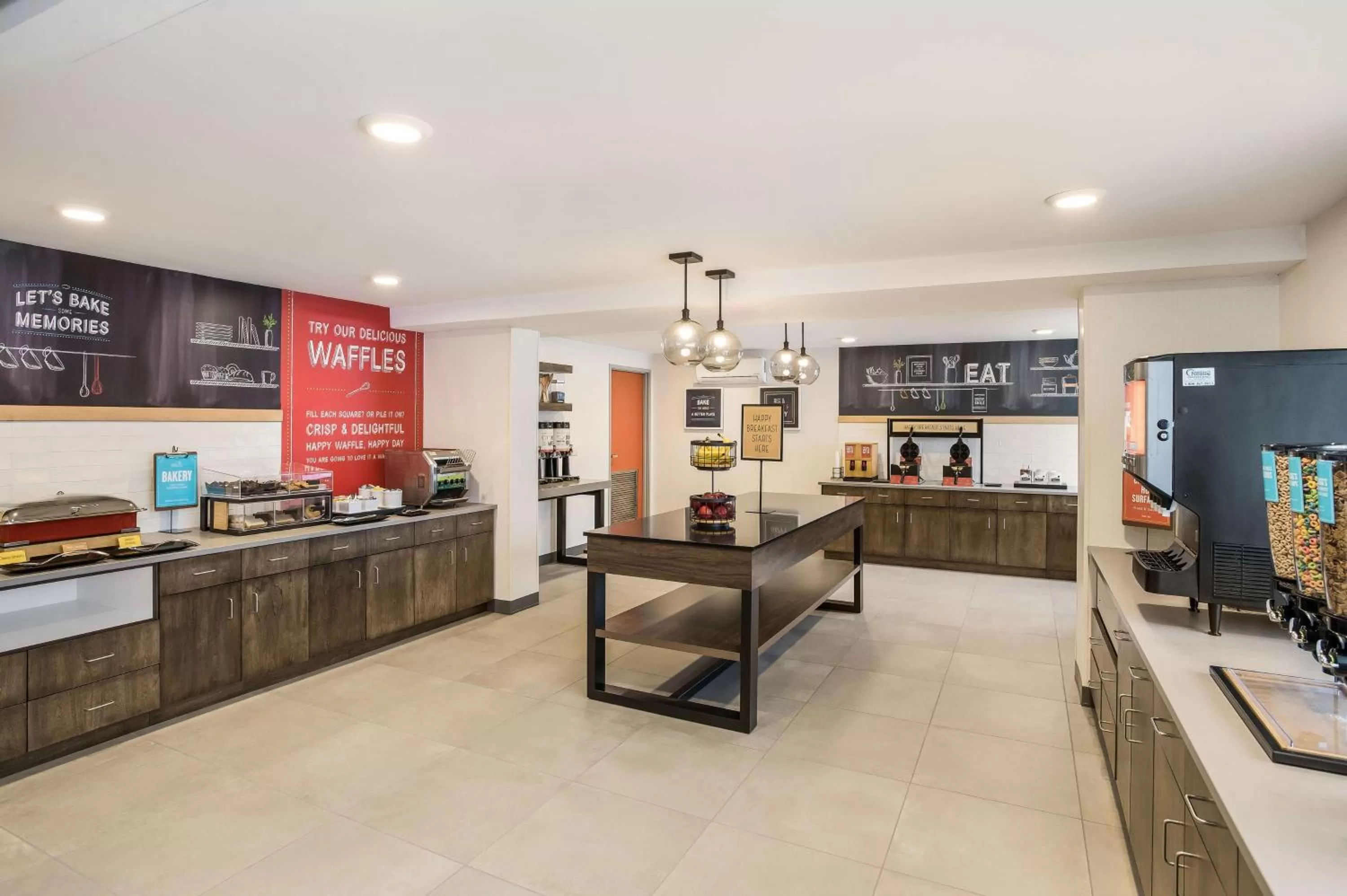 Breakfast in Hampton Inn & Suites Houghton