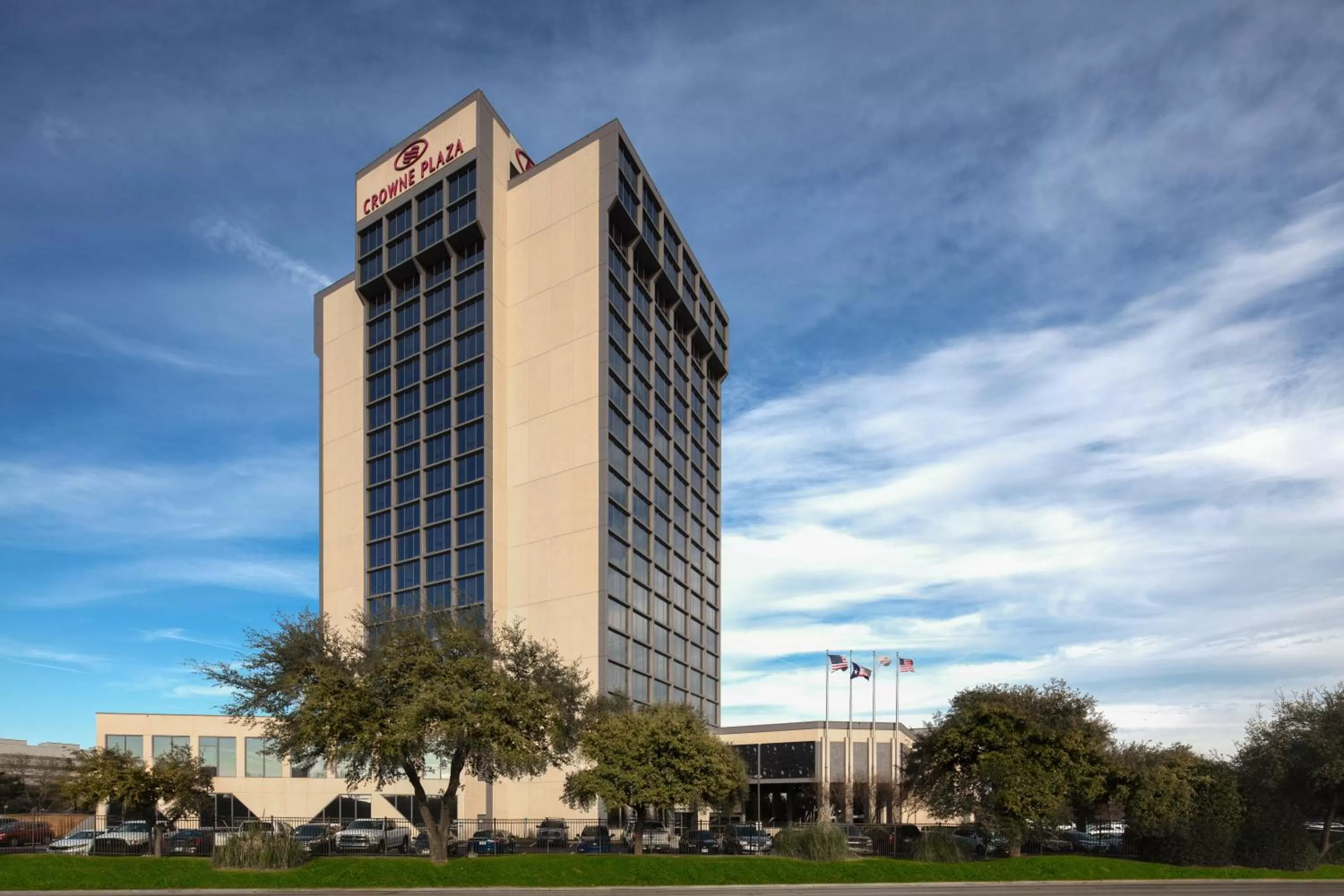 Property building in Crowne Plaza Dallas Market Ctr - Love Field, an IHG Hotel