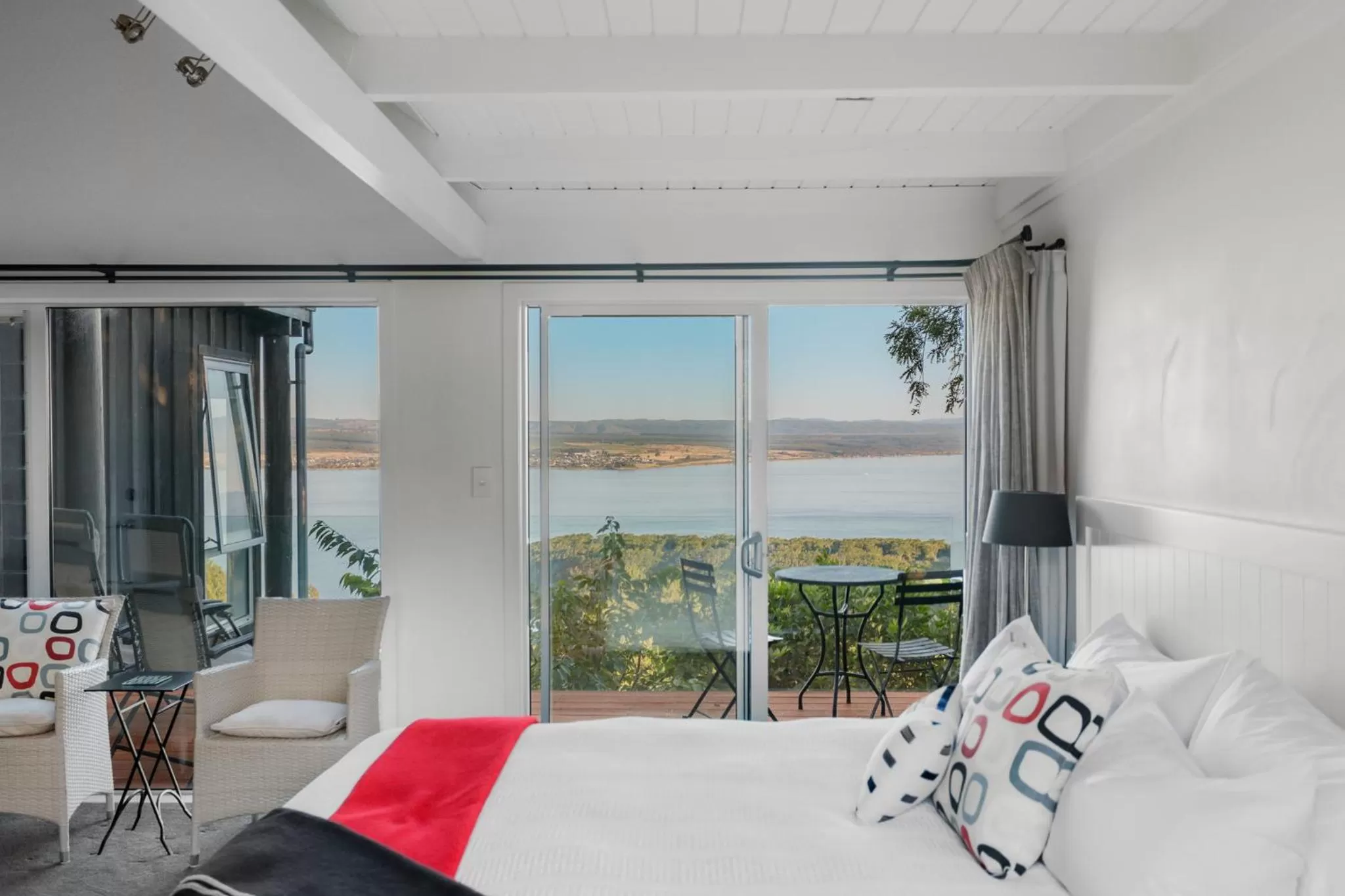 Bedroom, Bed in Acacia Cliffs Lodge