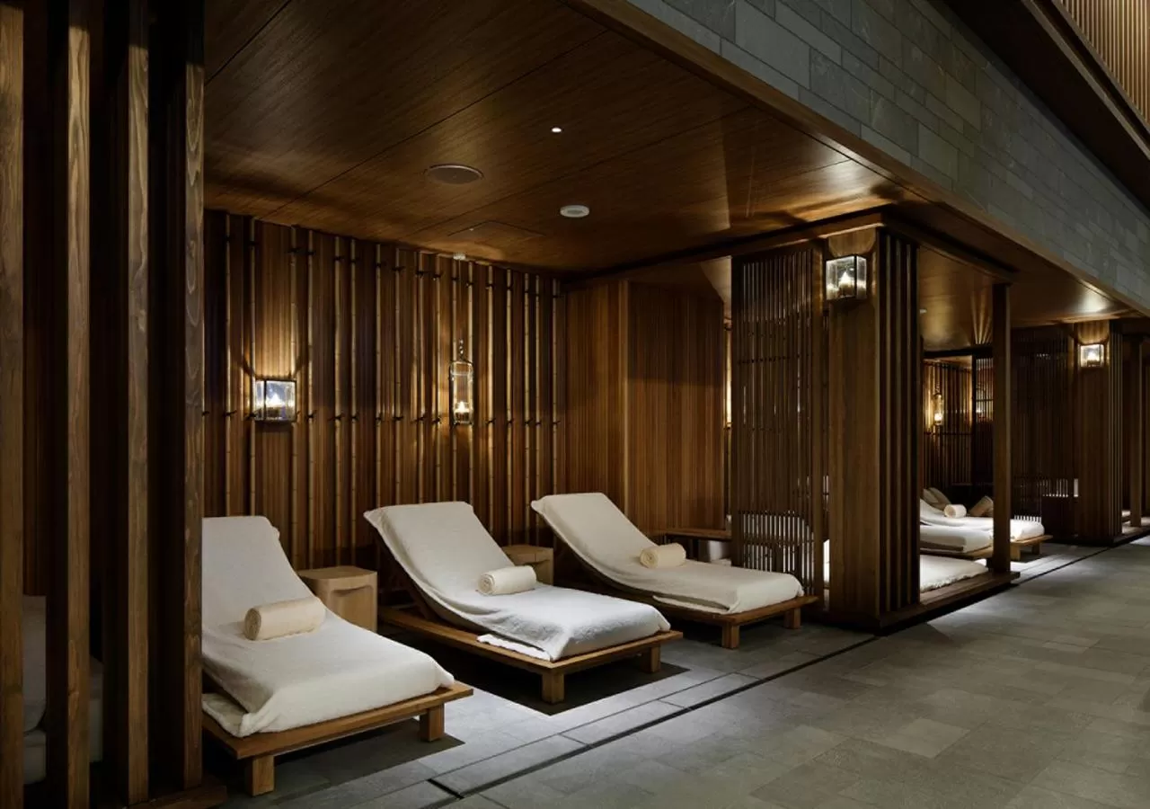 Swimming pool in Four Seasons Hotel Kyoto