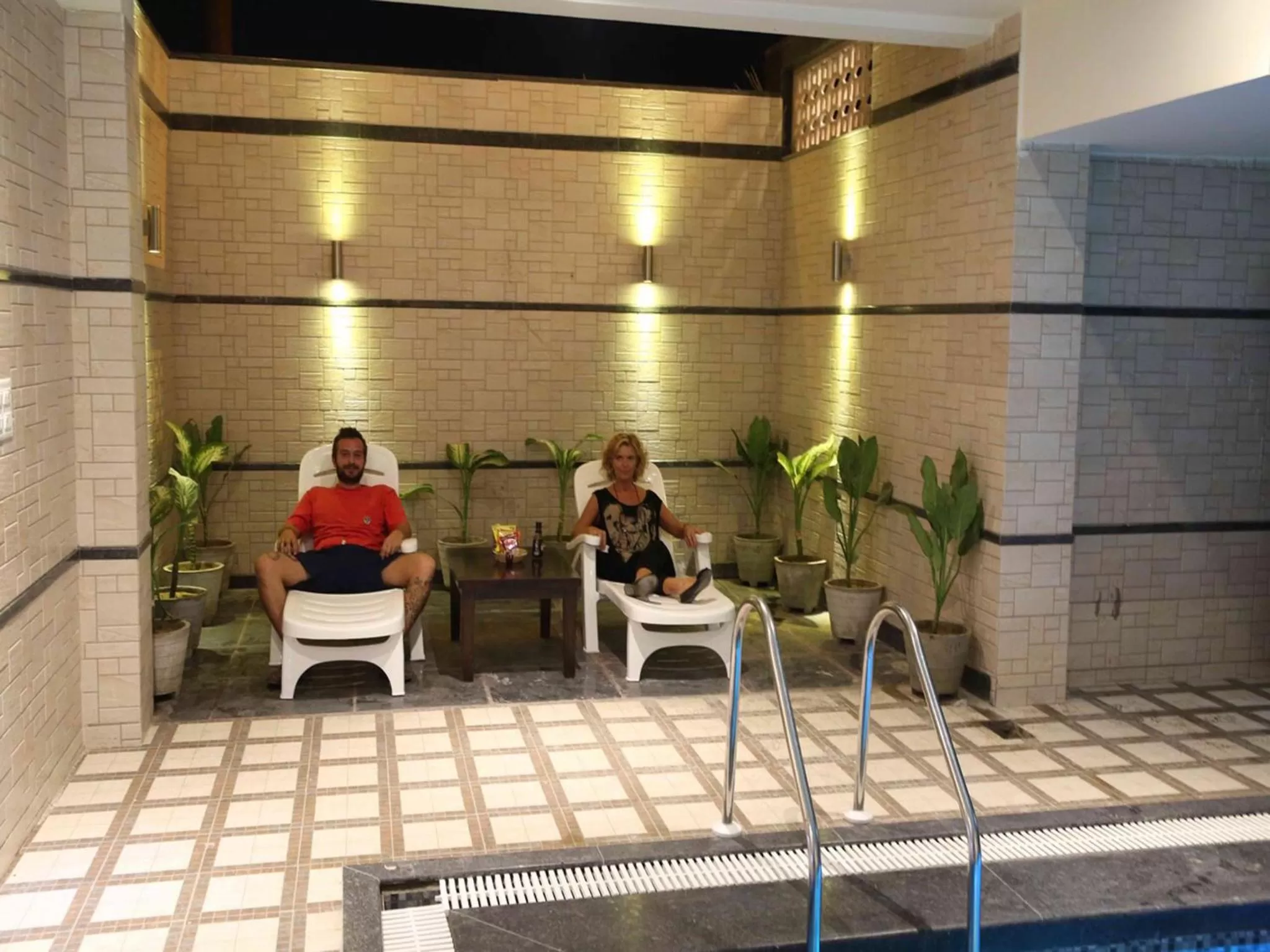 Swimming pool in Hotel Taj Villa- Agra