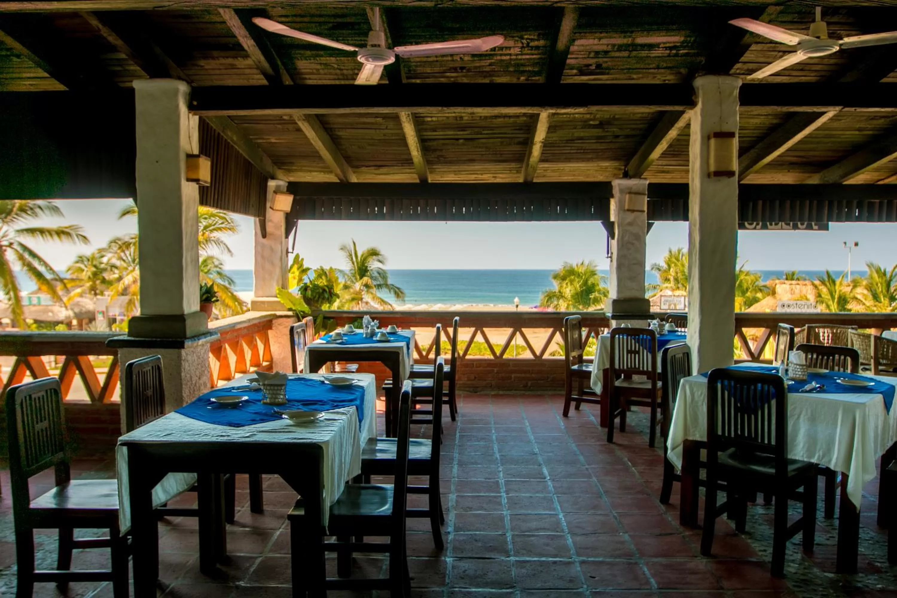 Restaurant/places to eat in Hotel Arcoiris