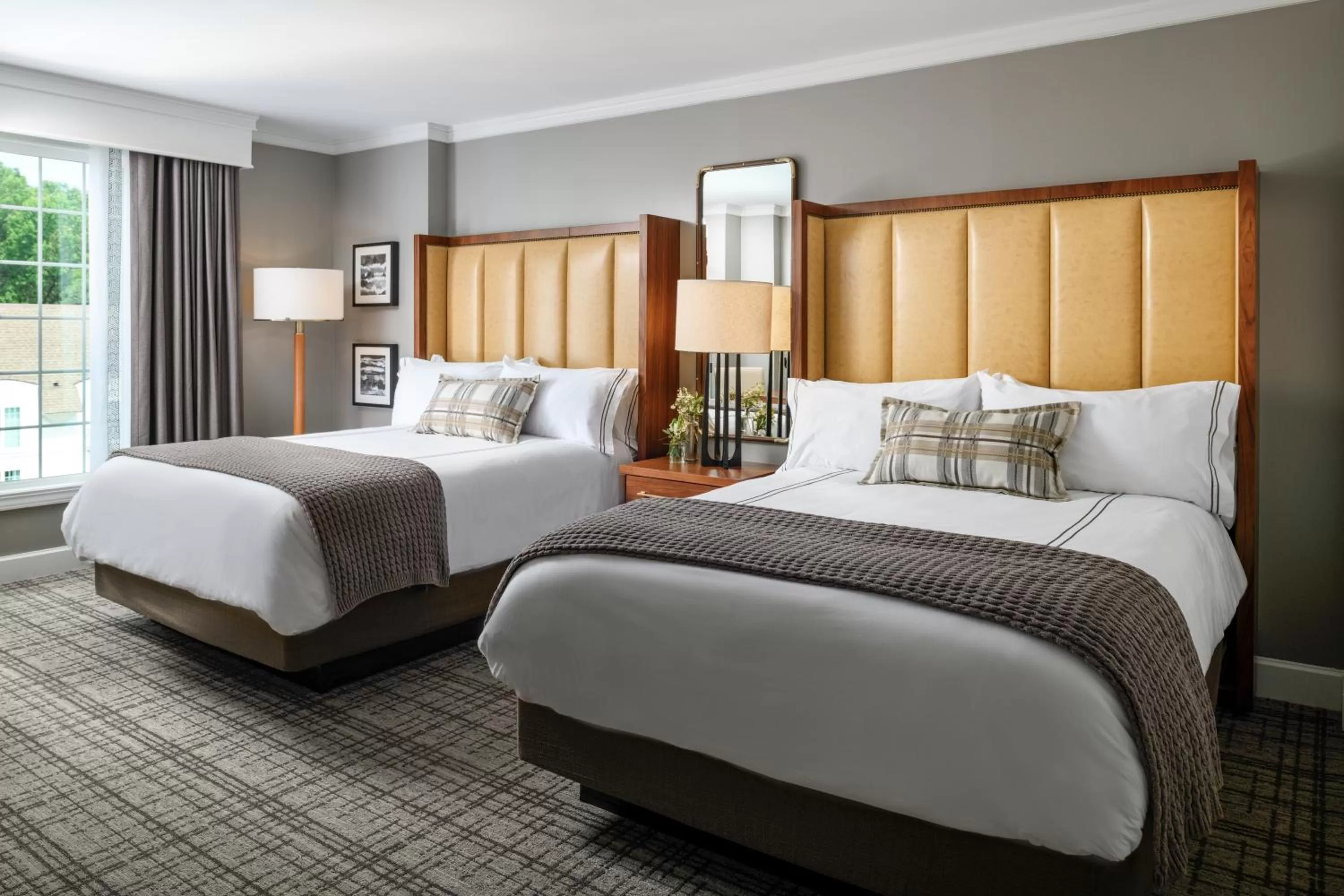 Bedroom, Bed in Chateau Elan Winery