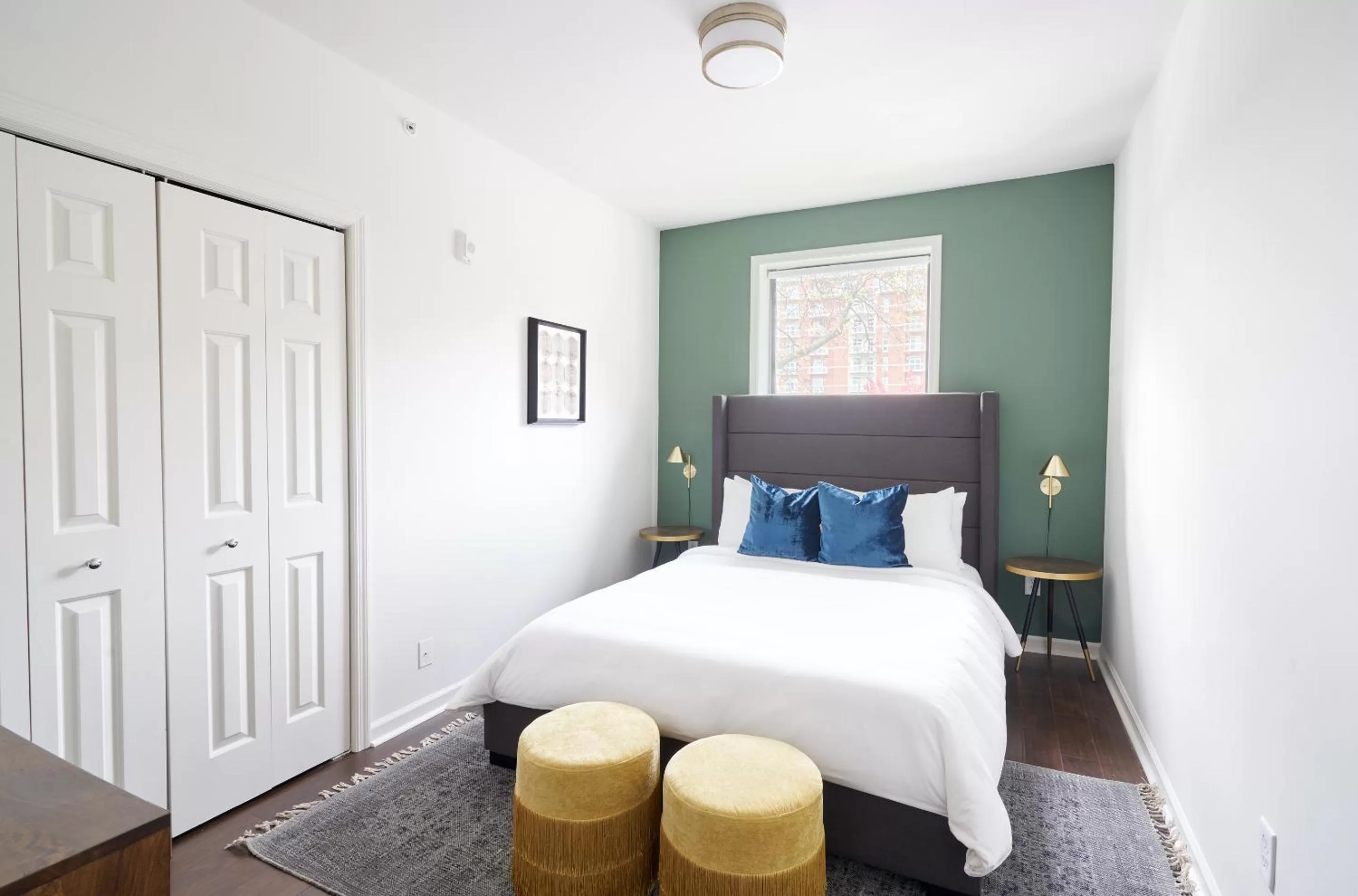 Living room, Bed in Sonder at Euclid Court