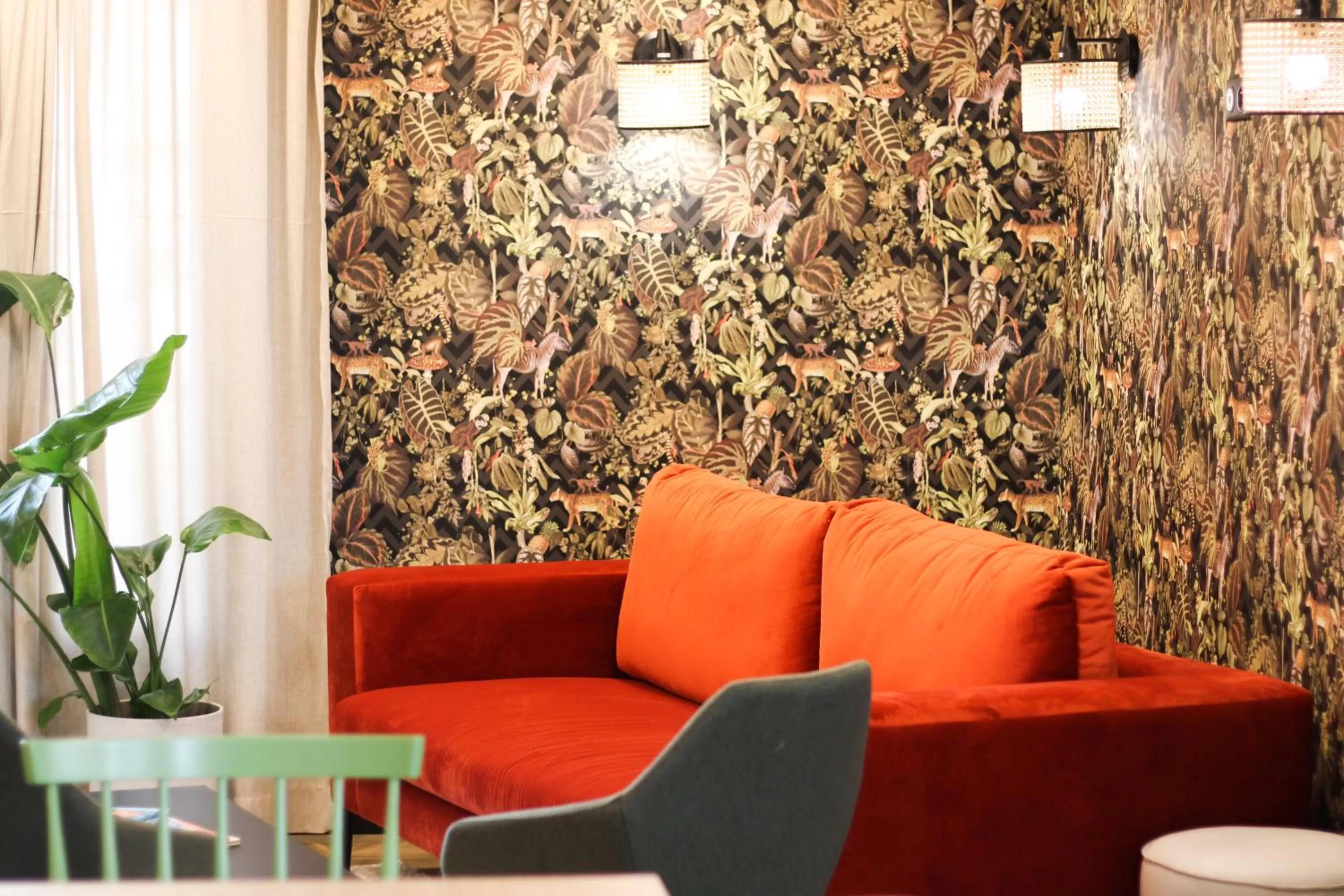 Seating area in Première Classe Melun Senart