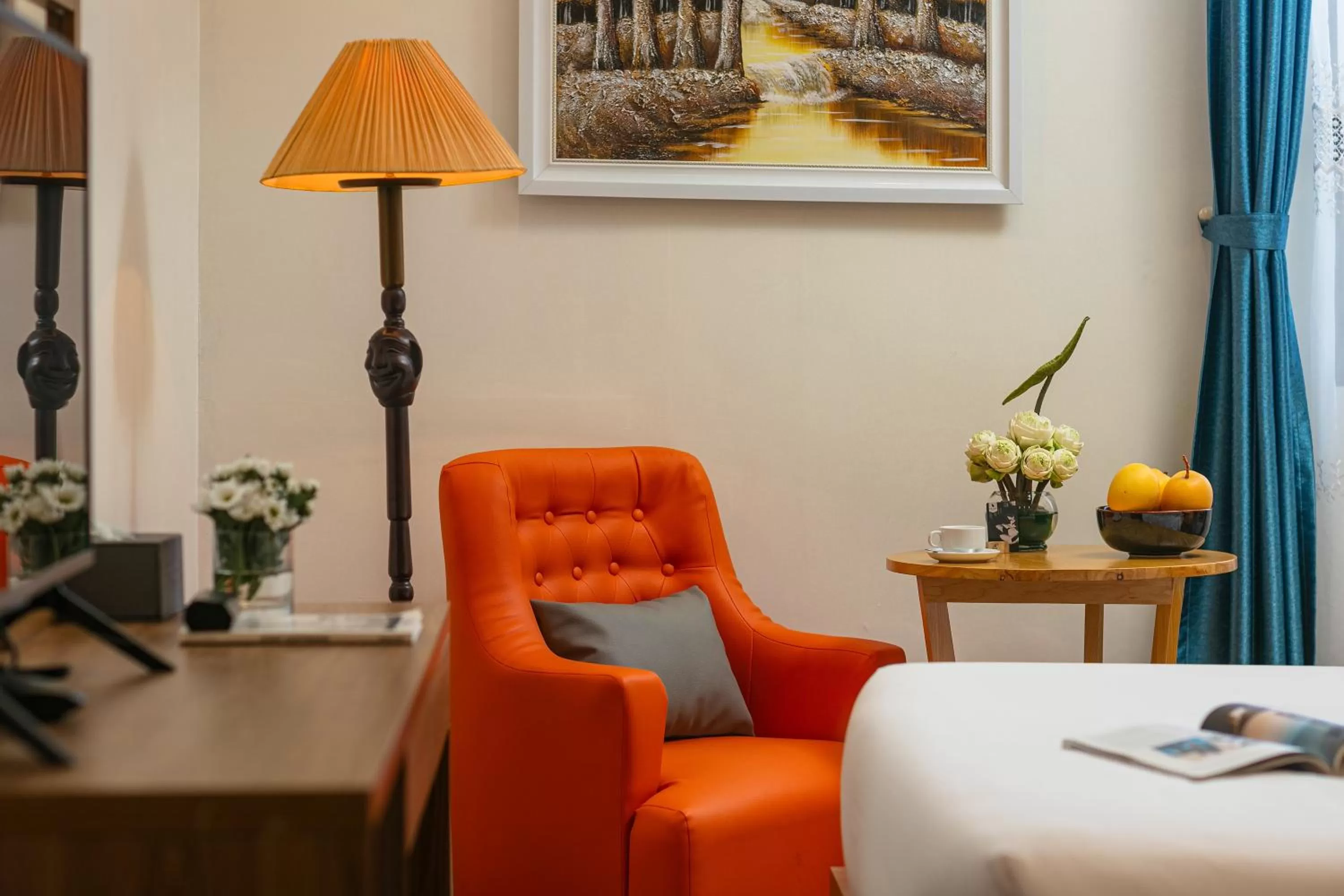 Seating area in The Sono Hanoi Hotel