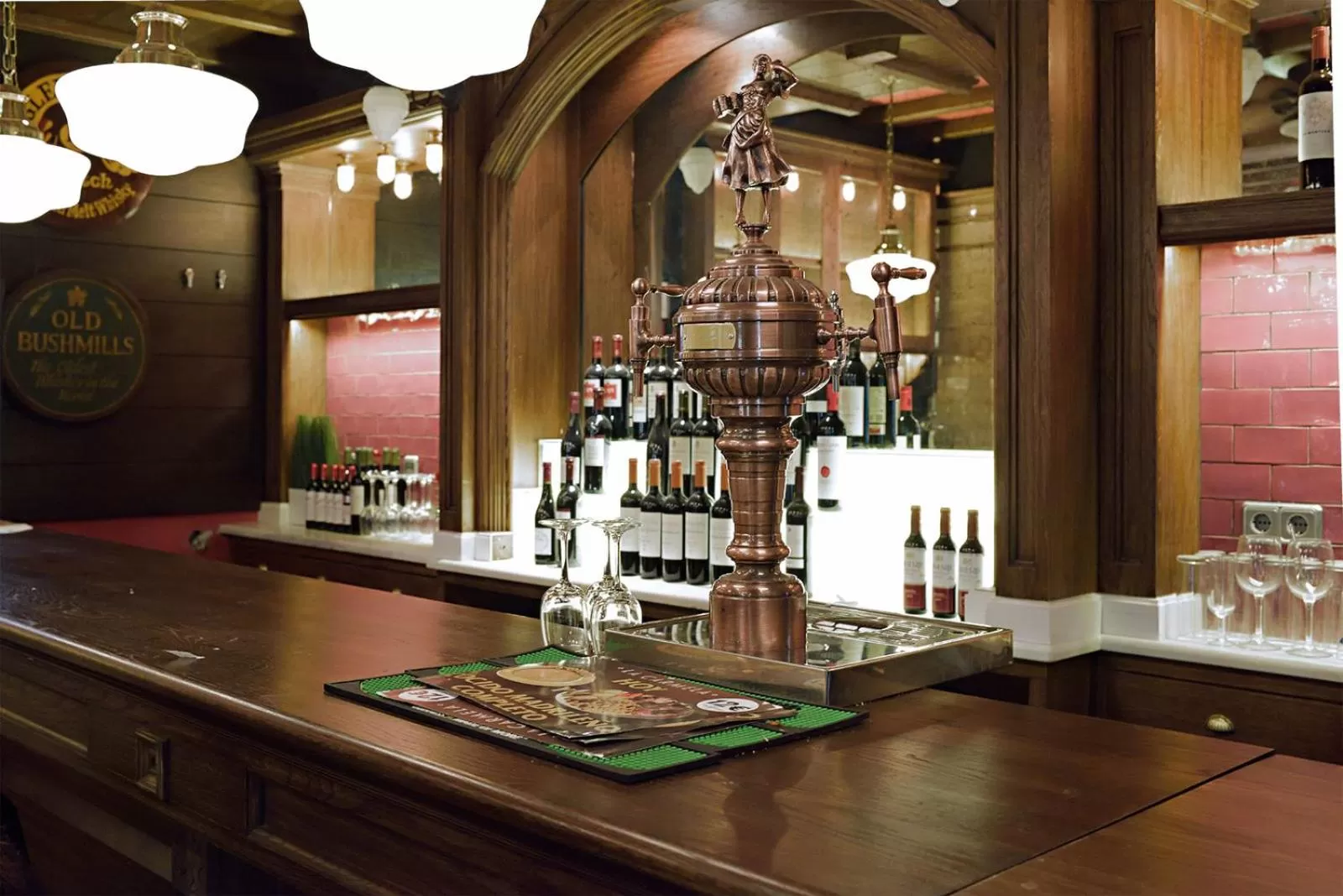 Lounge or bar in Victoria 4 Puerta del Sol