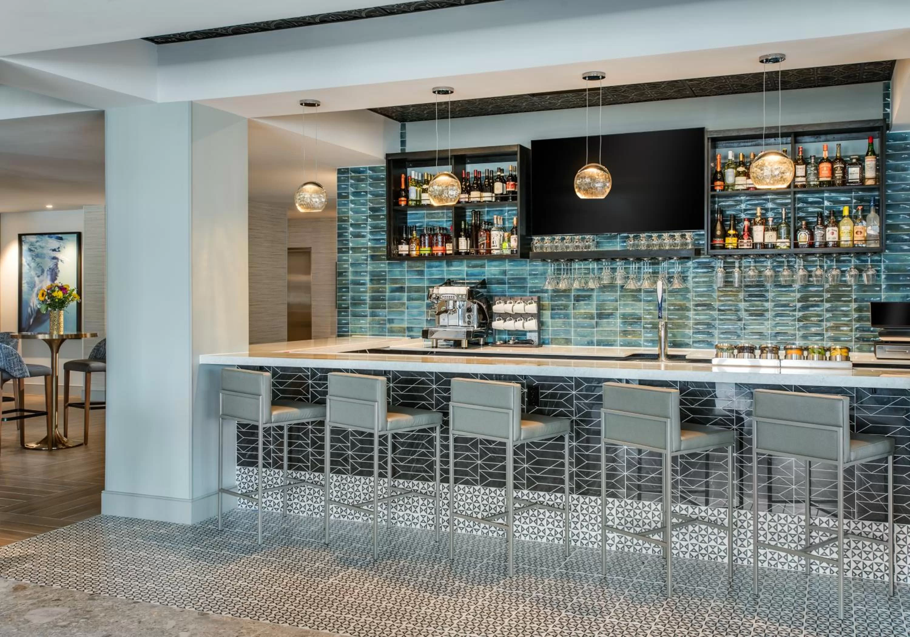 Restaurant/places to eat in Coast Rehoboth Beach, Tapestry Collection By Hilton