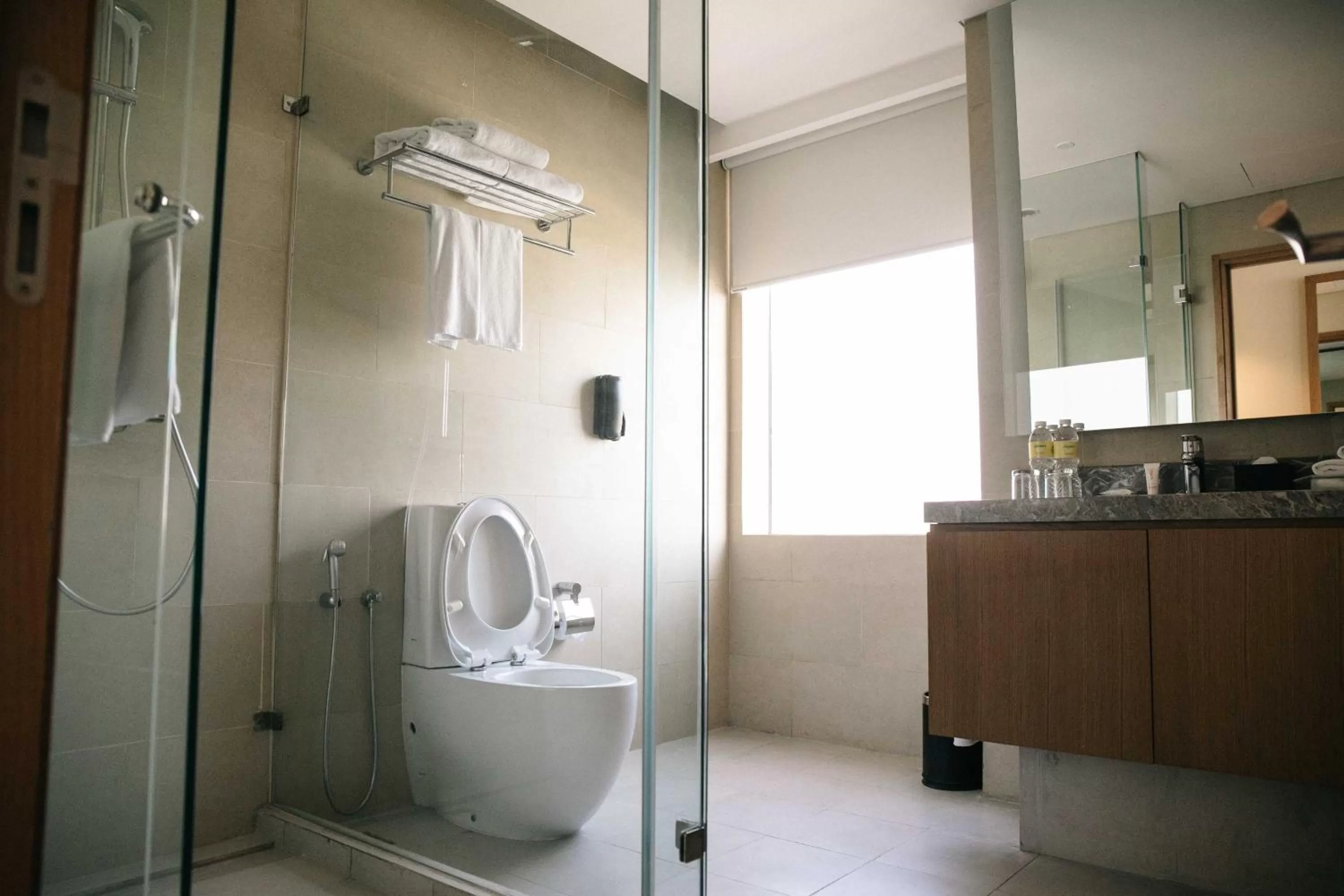 Shower in Holiday Inn & Suites Jakarta Gajah Mada by IHG