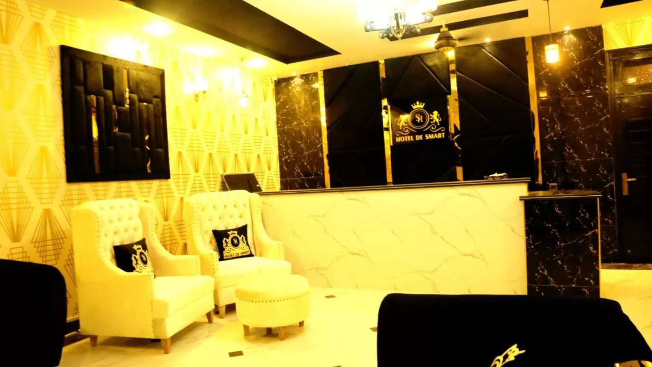 Lobby/Reception in HOTEL DE SMART Multan