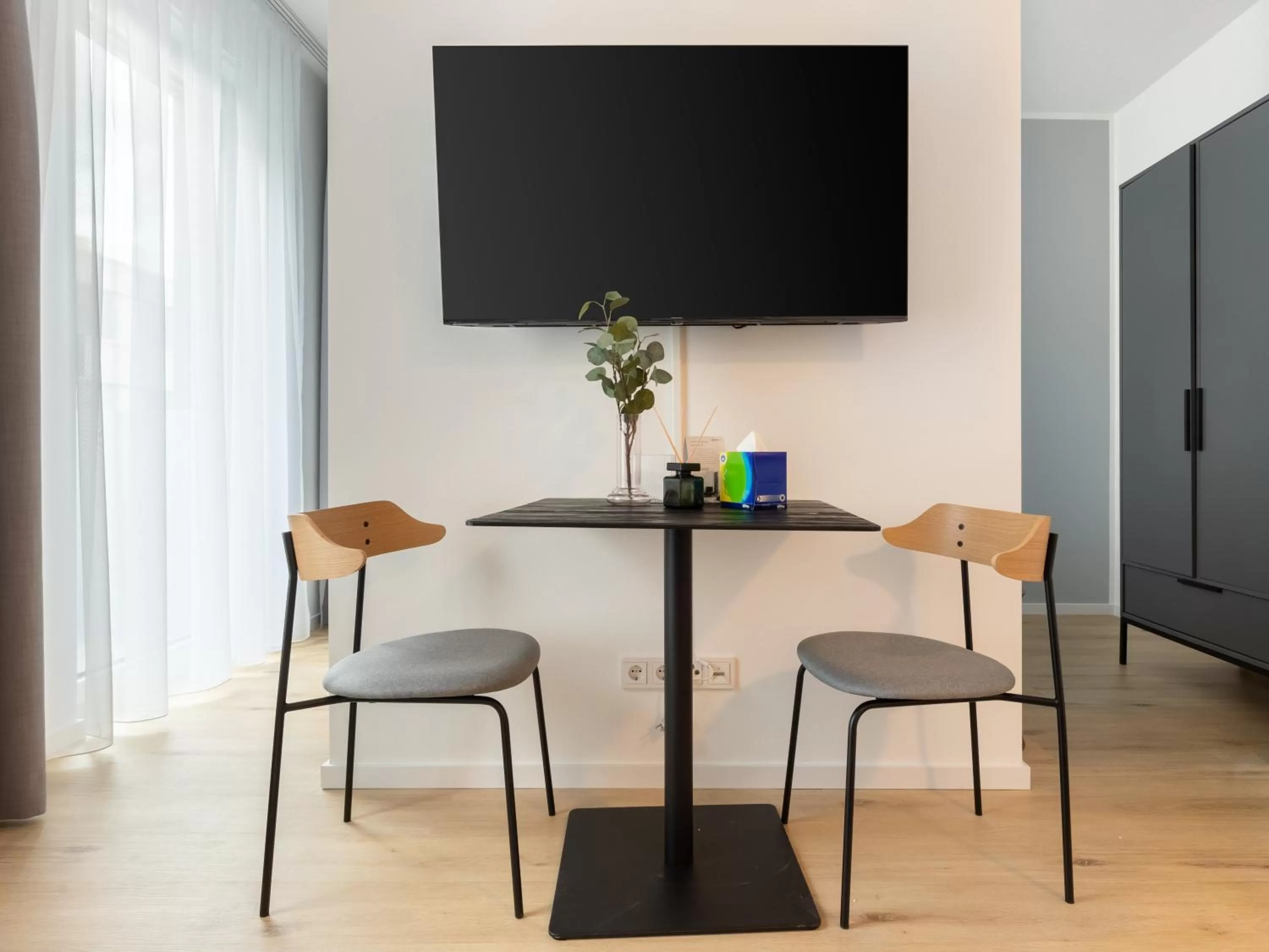 Seating area in Limehome Gütersloh Eickhoffstraße