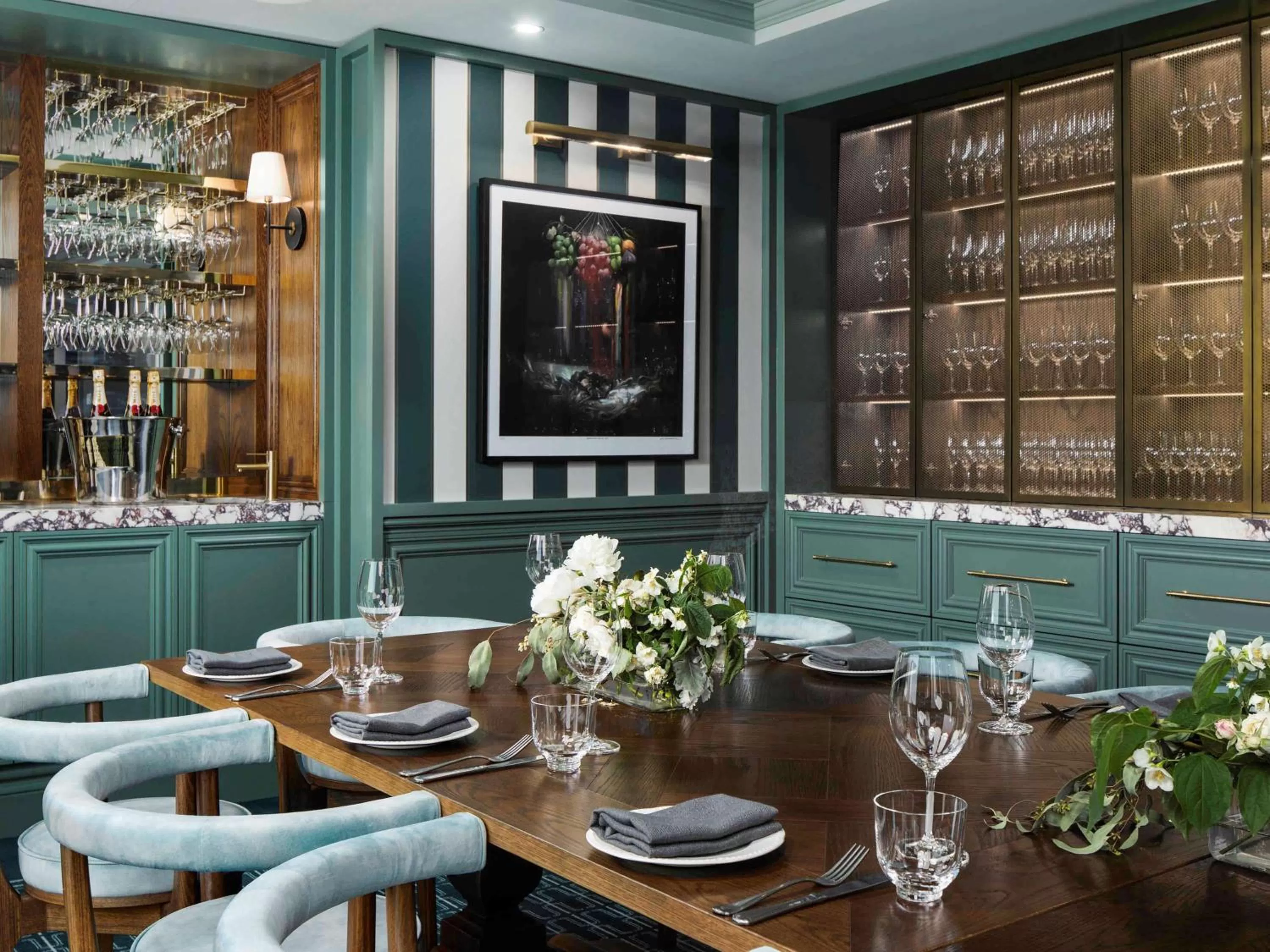 Restaurant/places to eat in Pullman Melbourne City Centre