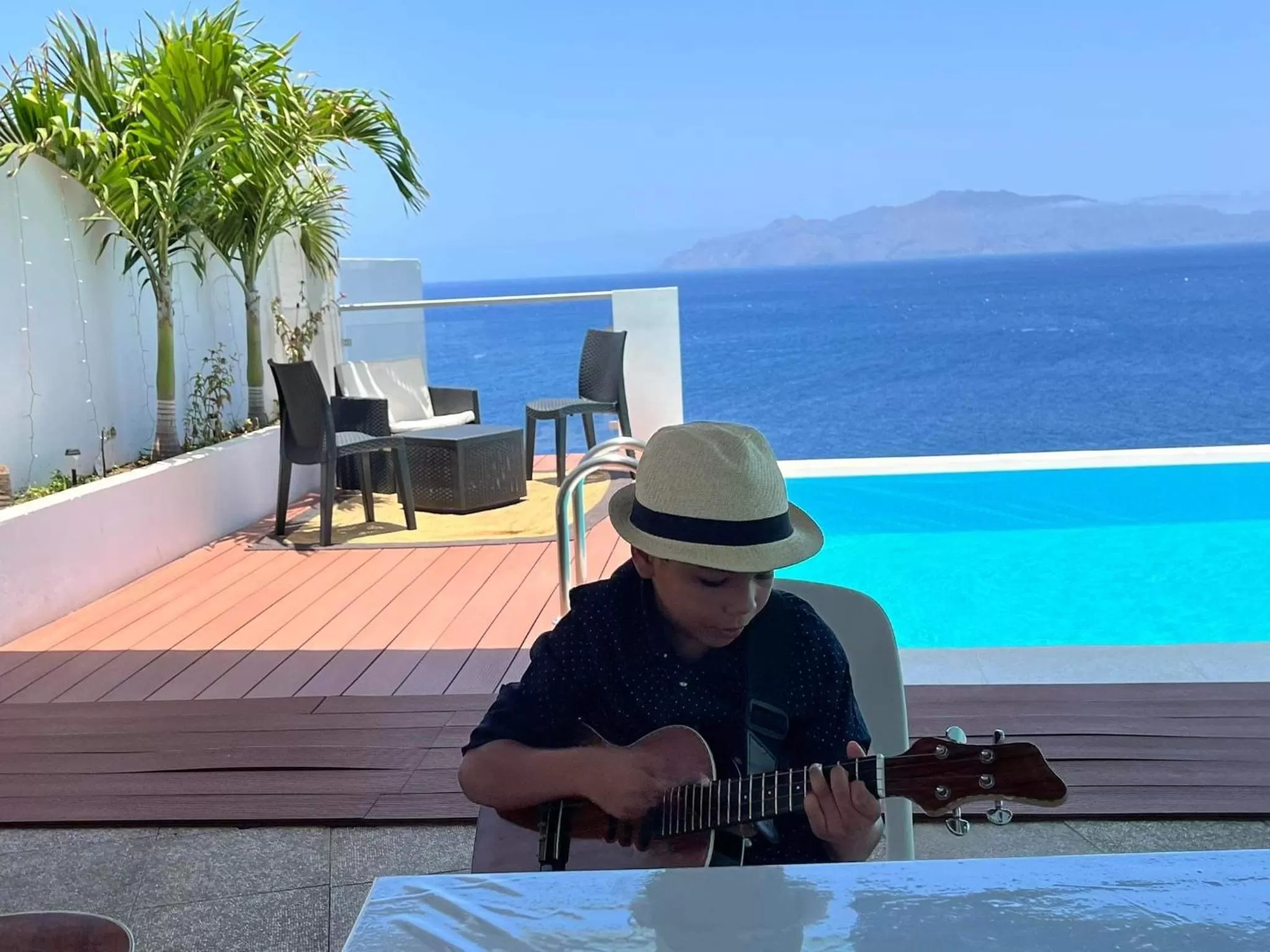 Swimming pool in Fogo Boutique Hotel
