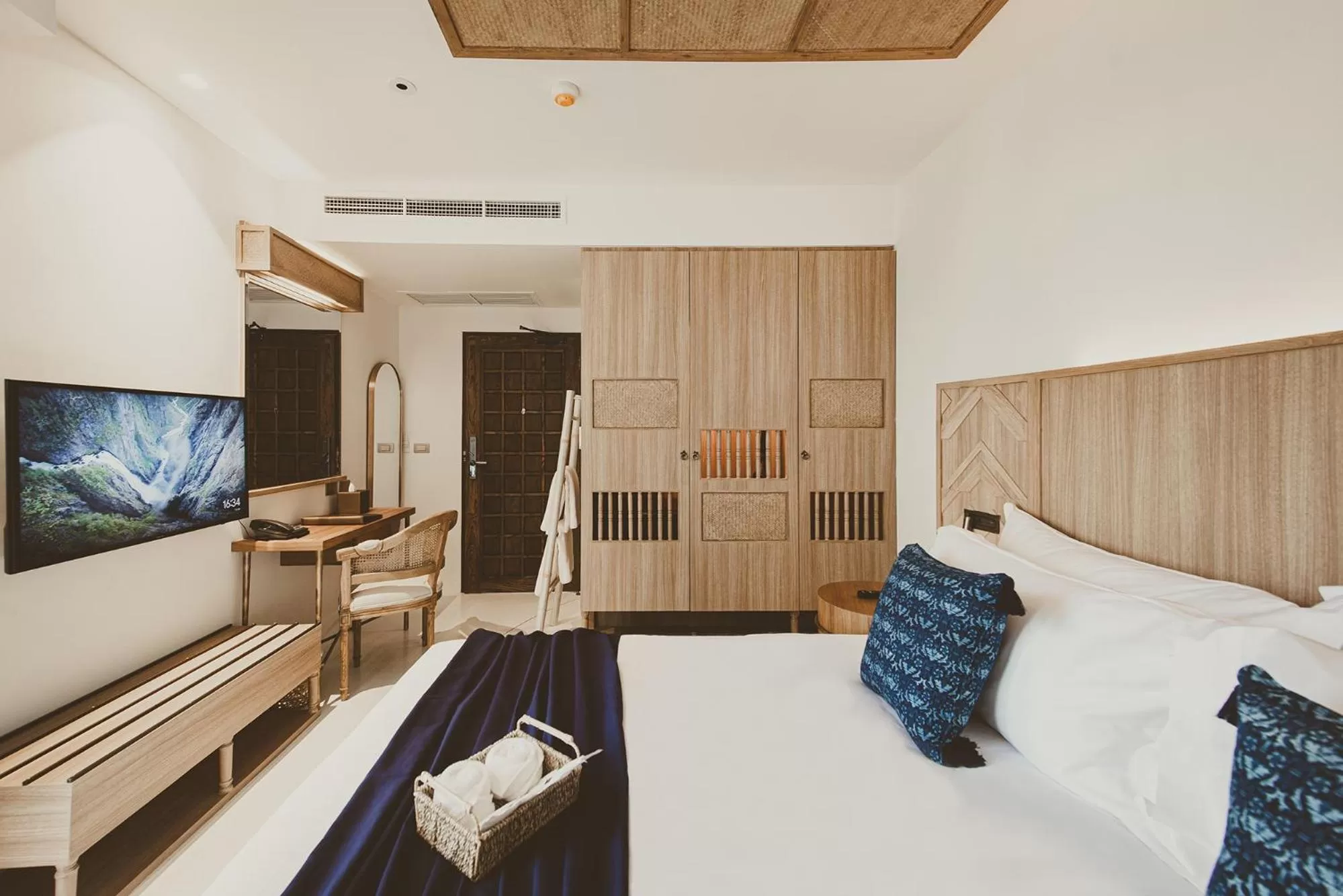 Deluxe Room in THEE Vijit Lanna by TH District