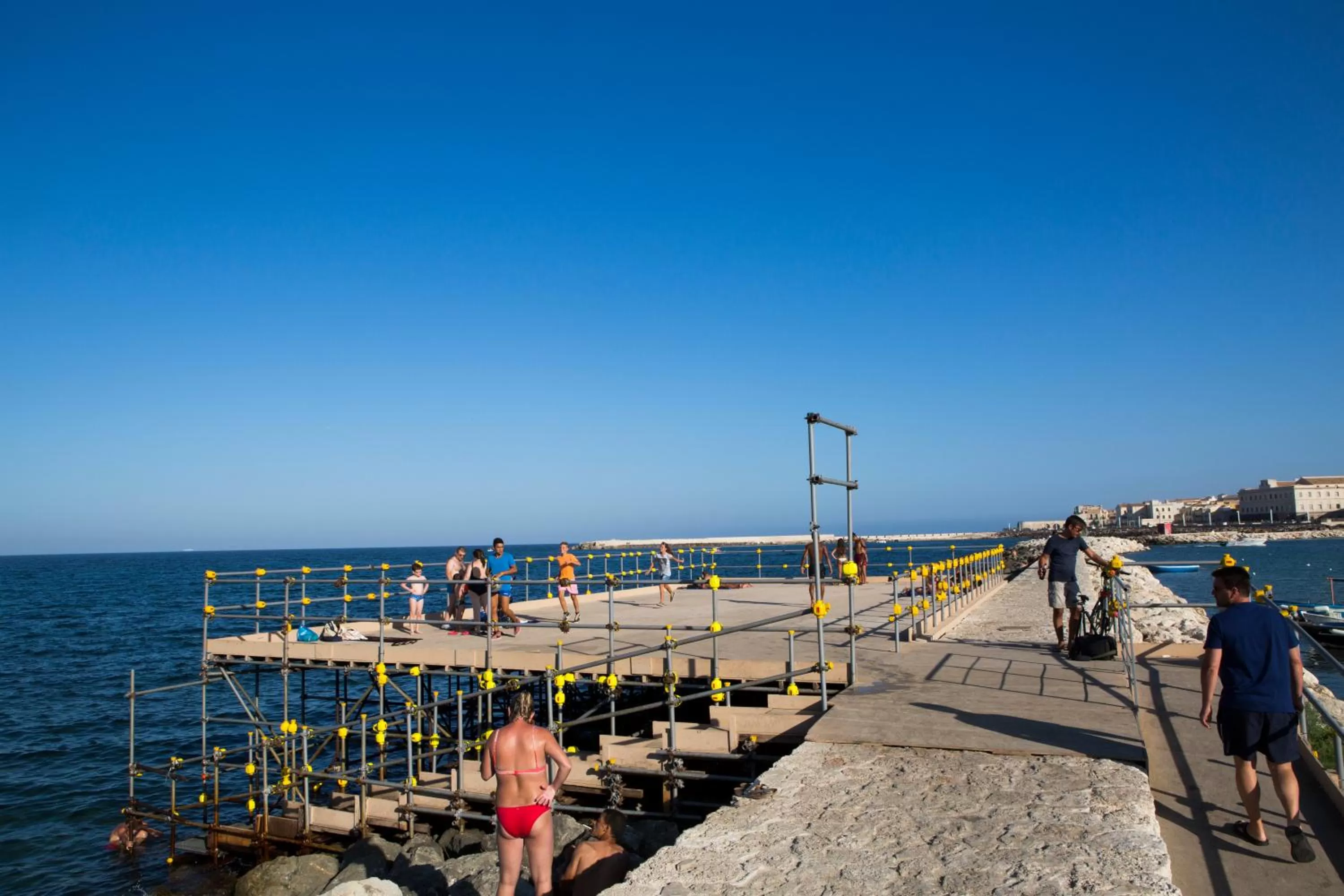 Beach in Lakkios charming suites and rooms