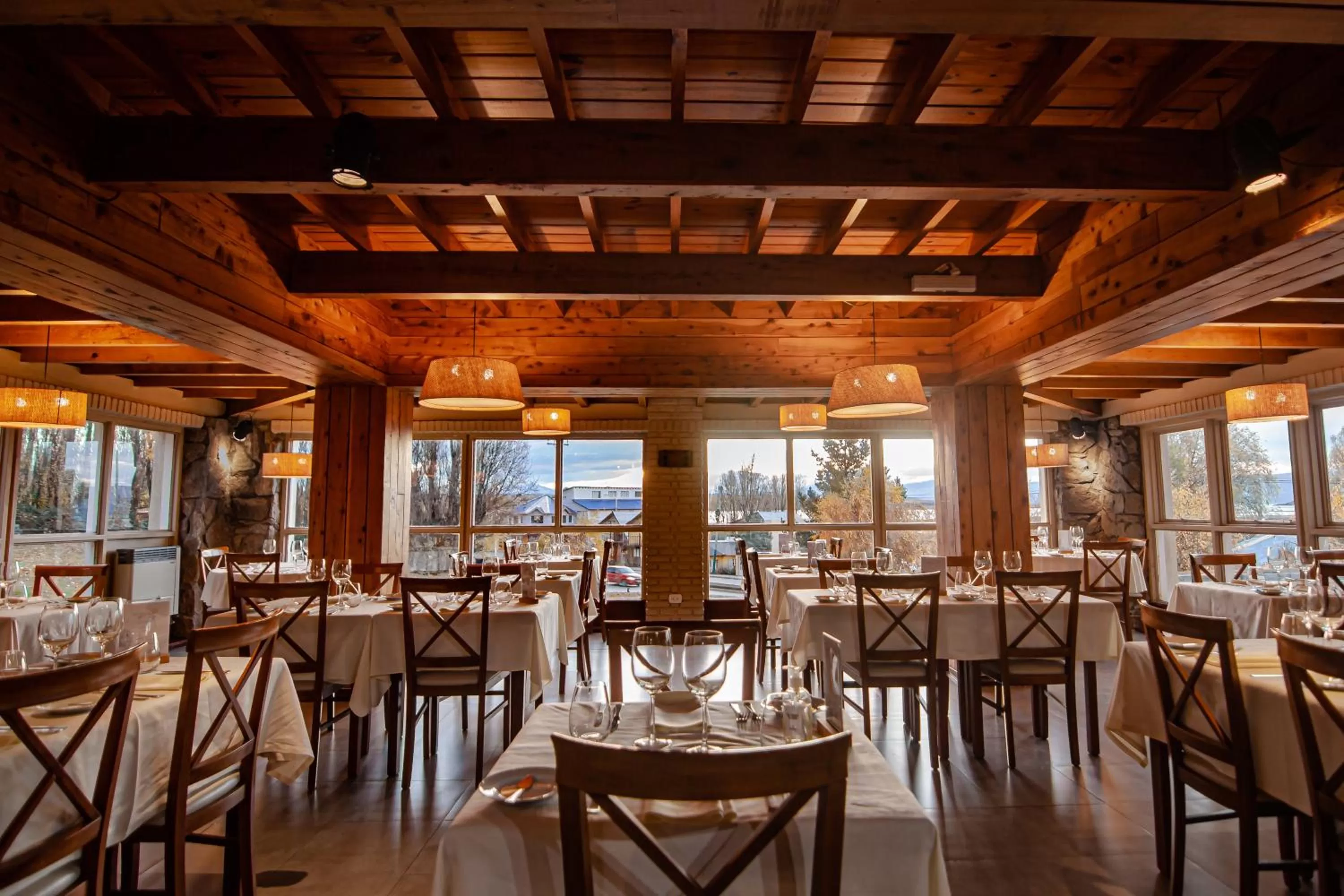 Restaurant/places to eat in Mirador del Lago Hotel