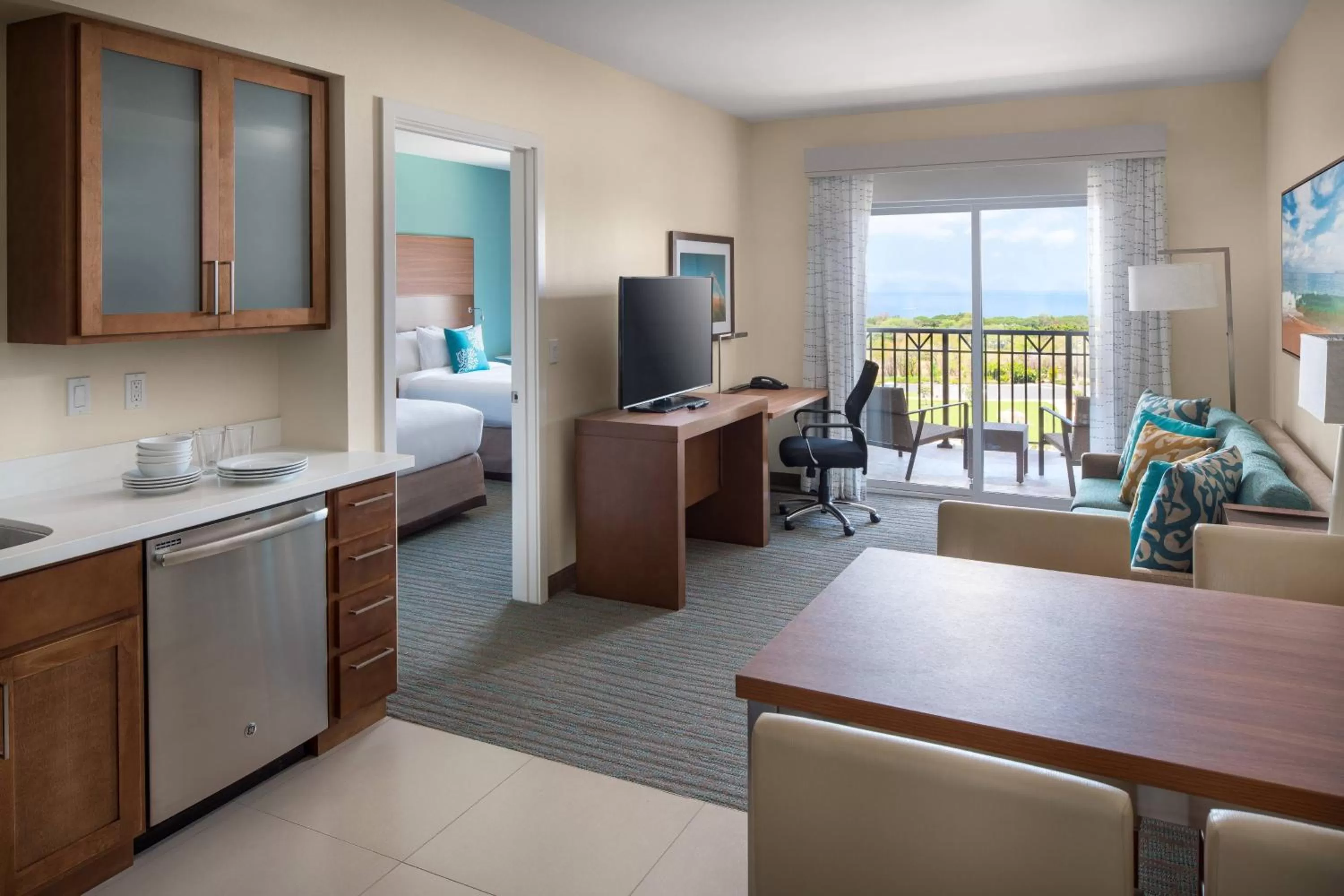 Bedroom, Bed in Residence Inn by Marriott Maui Wailea