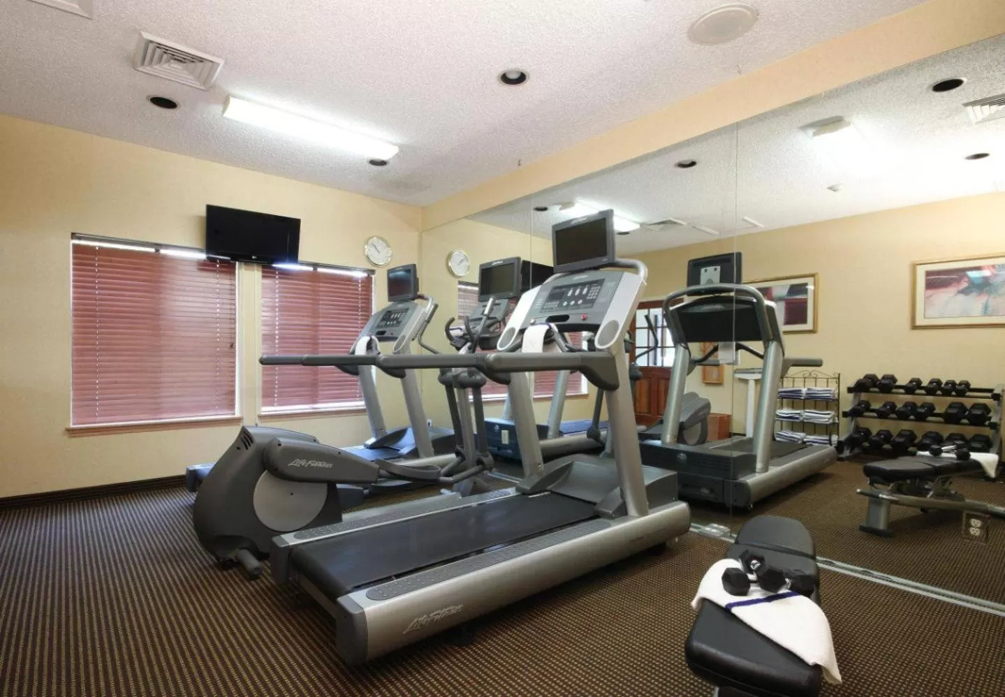 Fitness centre/facilities in Hawthorn Suites by Wyndham Tinton Falls