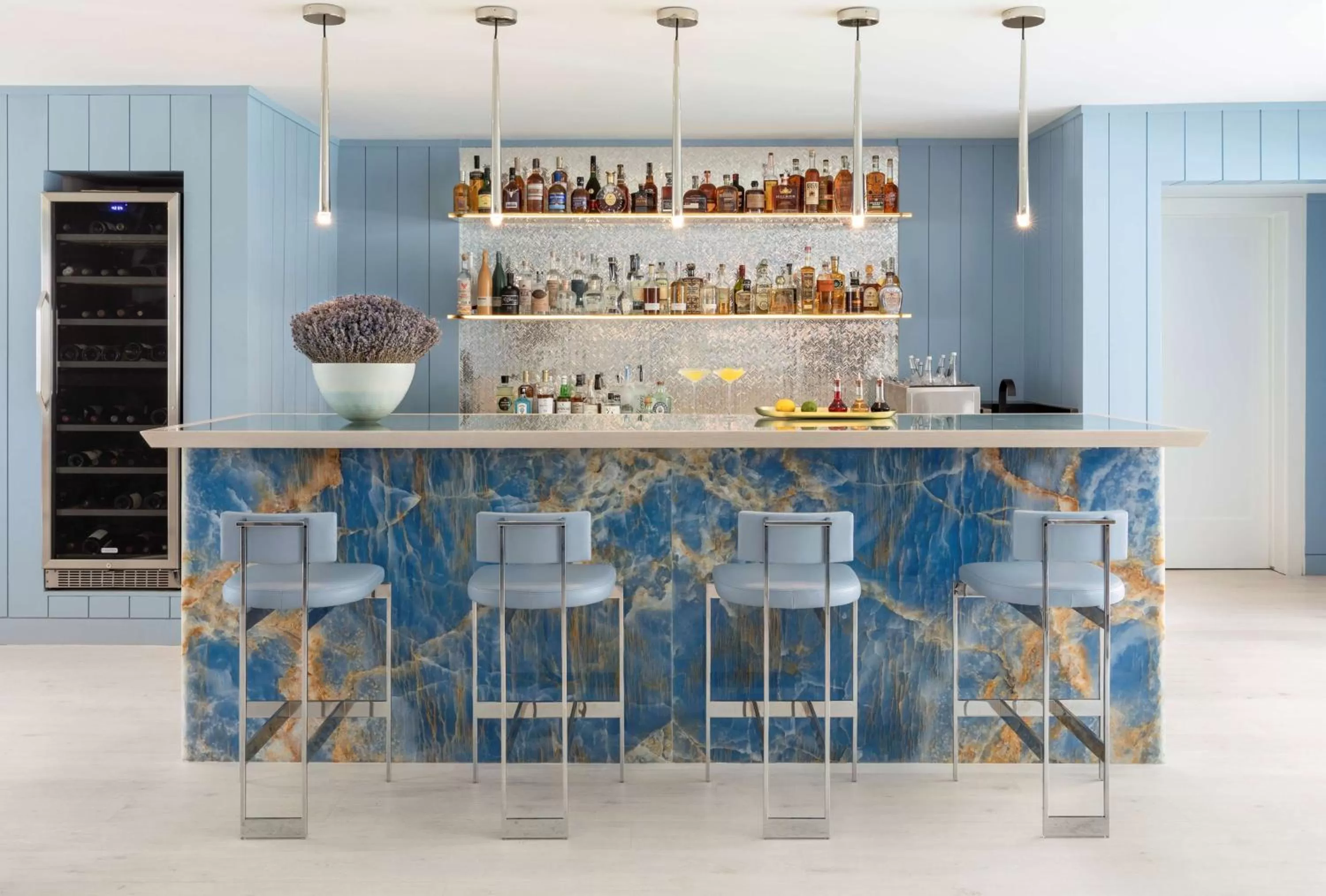 Lounge or bar in Oceana Santa Monica, LXR Hotels & Resorts