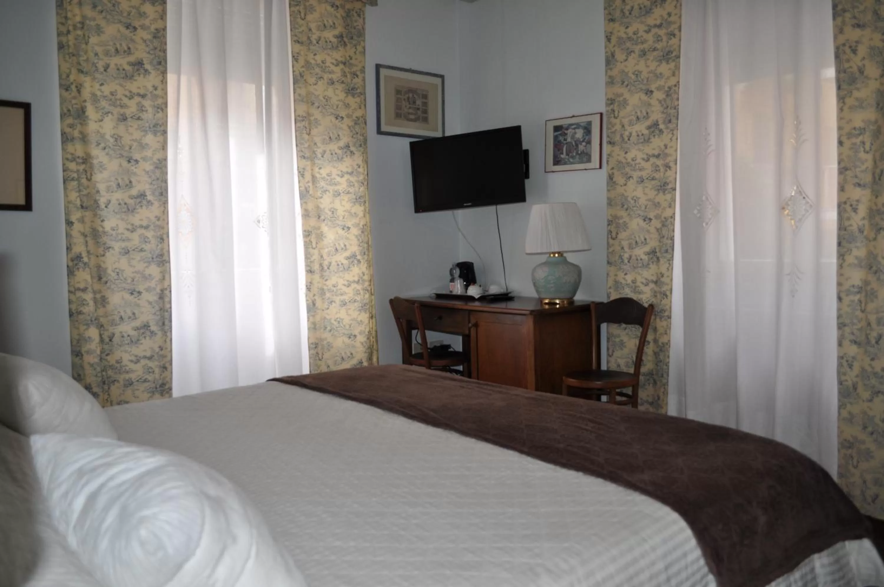 Photo of the whole room, Bed in Villa L'Aurora