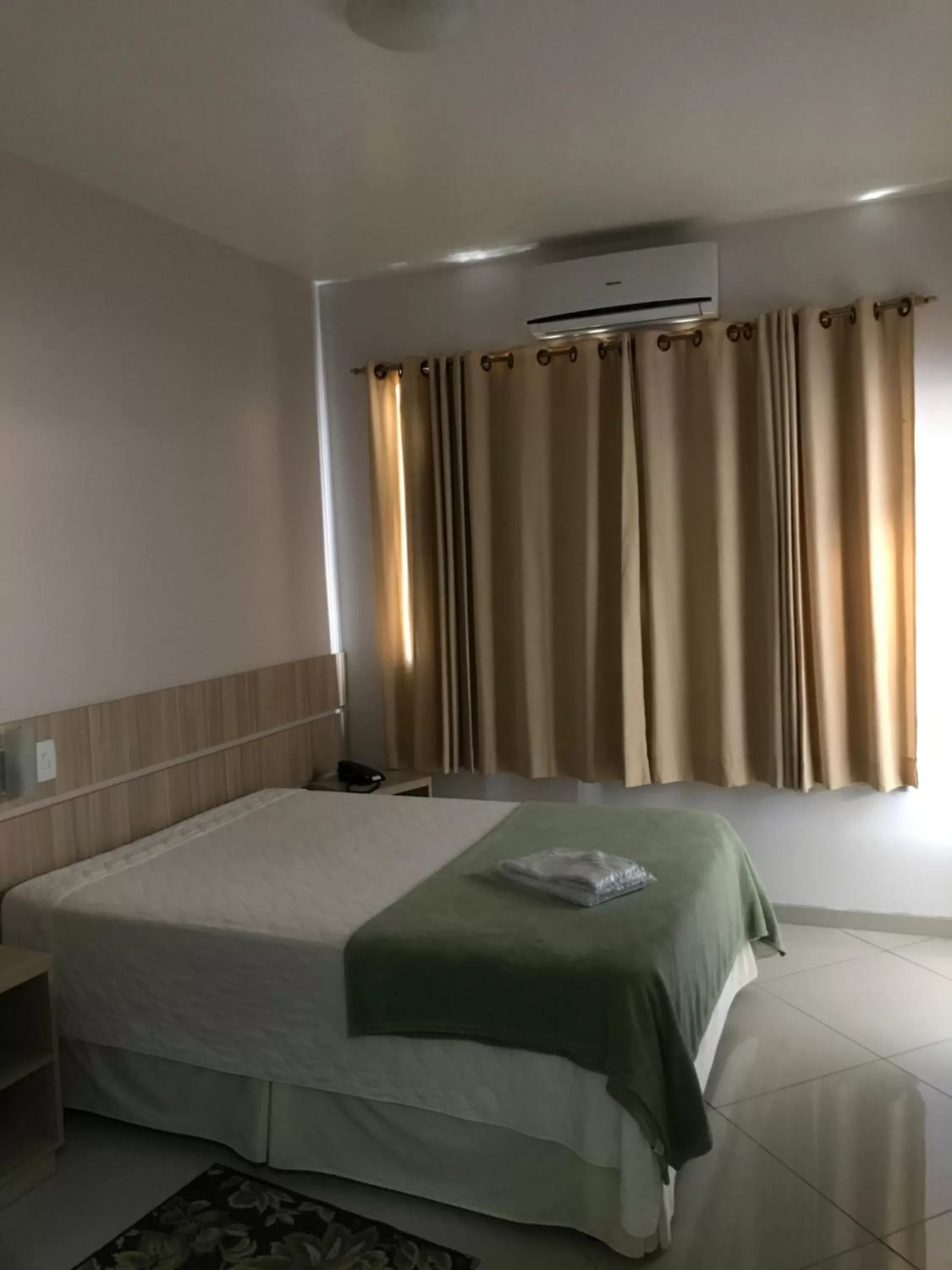 Photo of the whole room in Hotel Texacao do Cavera