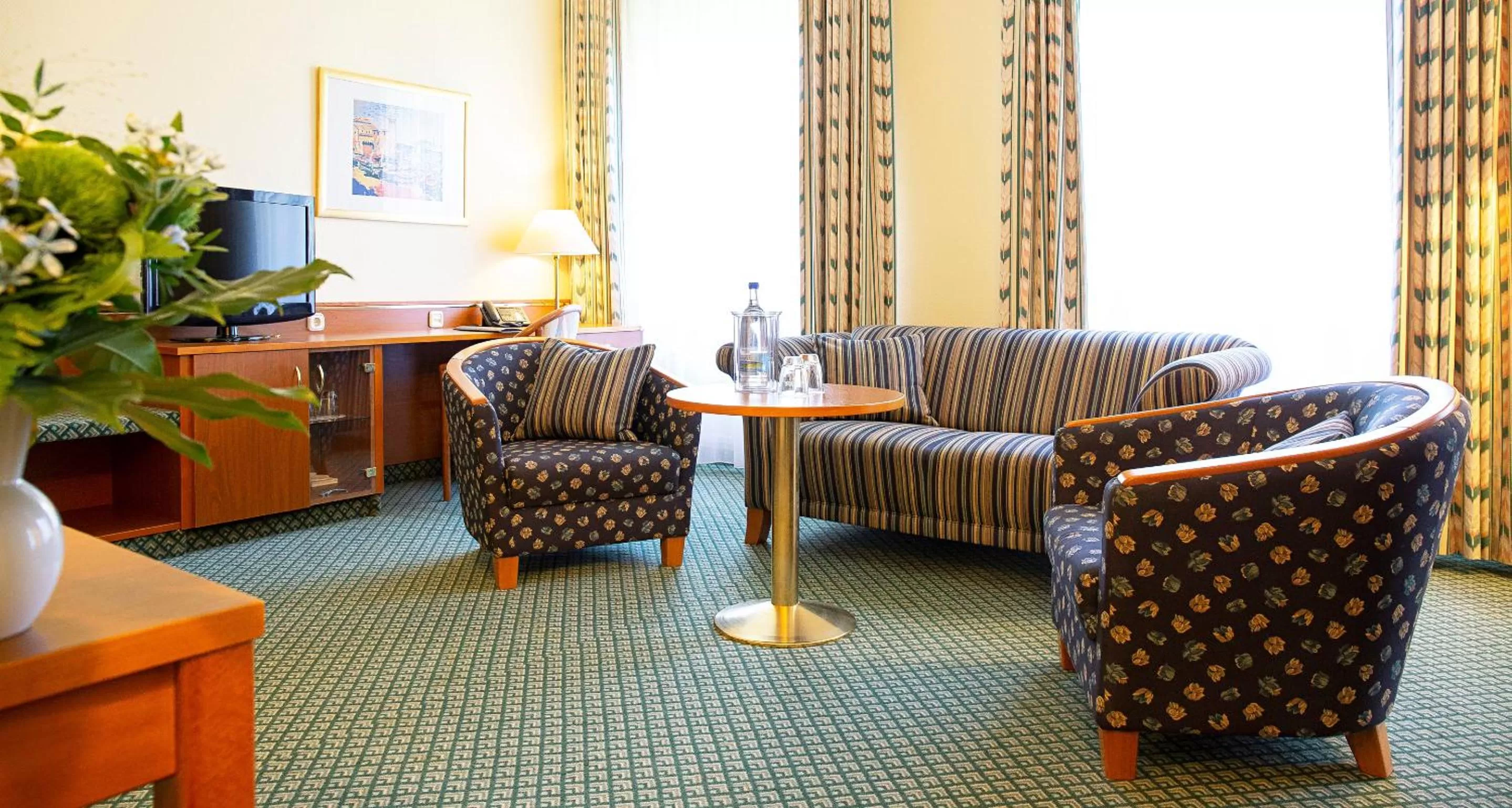 TV and multimedia in Victor's Residenz-Hotel Gera