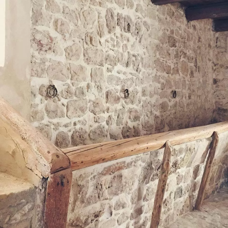 Decorative detail in Palazzo Gambuzza